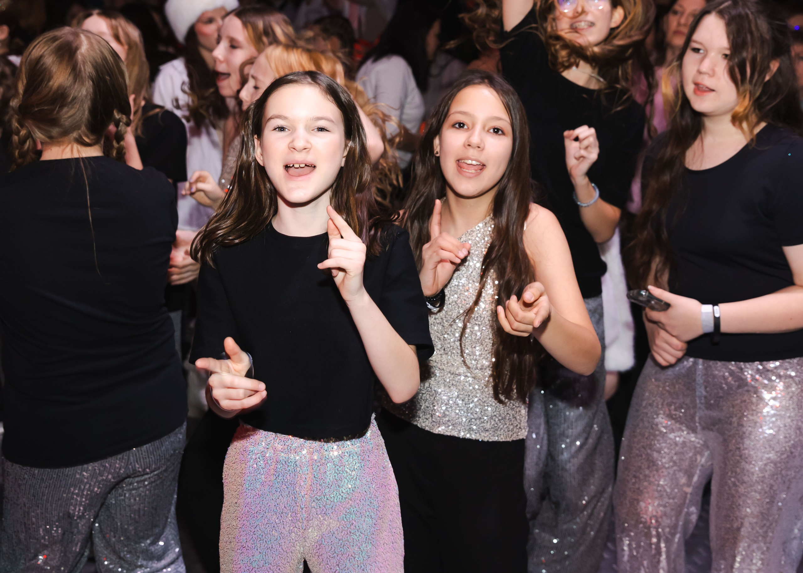 21.12.2025 Новогодняя Тусовка Non Stop. ФОТОГРАФ ВИНОГРАДОВА ДАРЬЯ