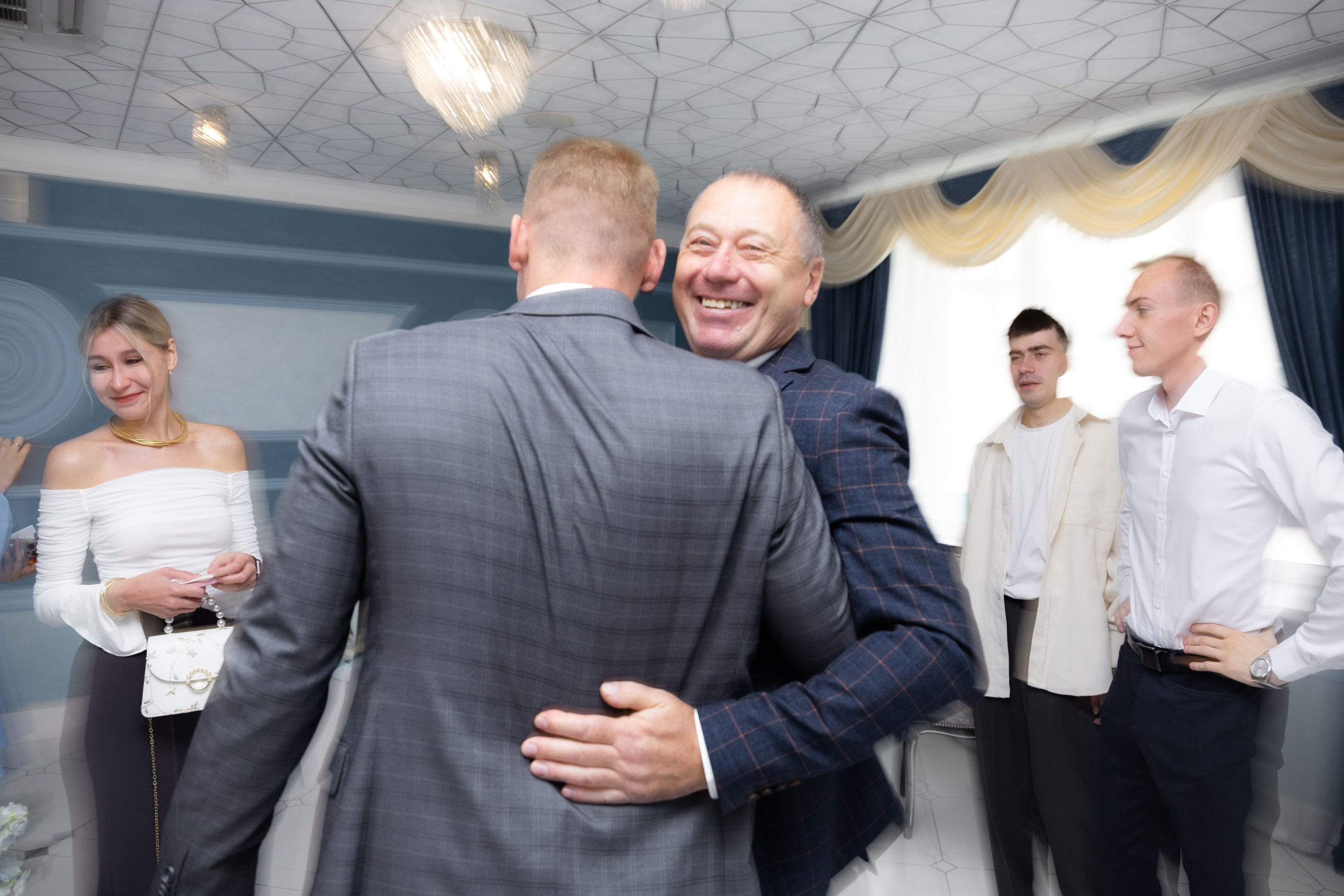 Свадебный фотограф Новосибирск. Свадебный и портретный фотограф в Новосибирске Любовь Исакова