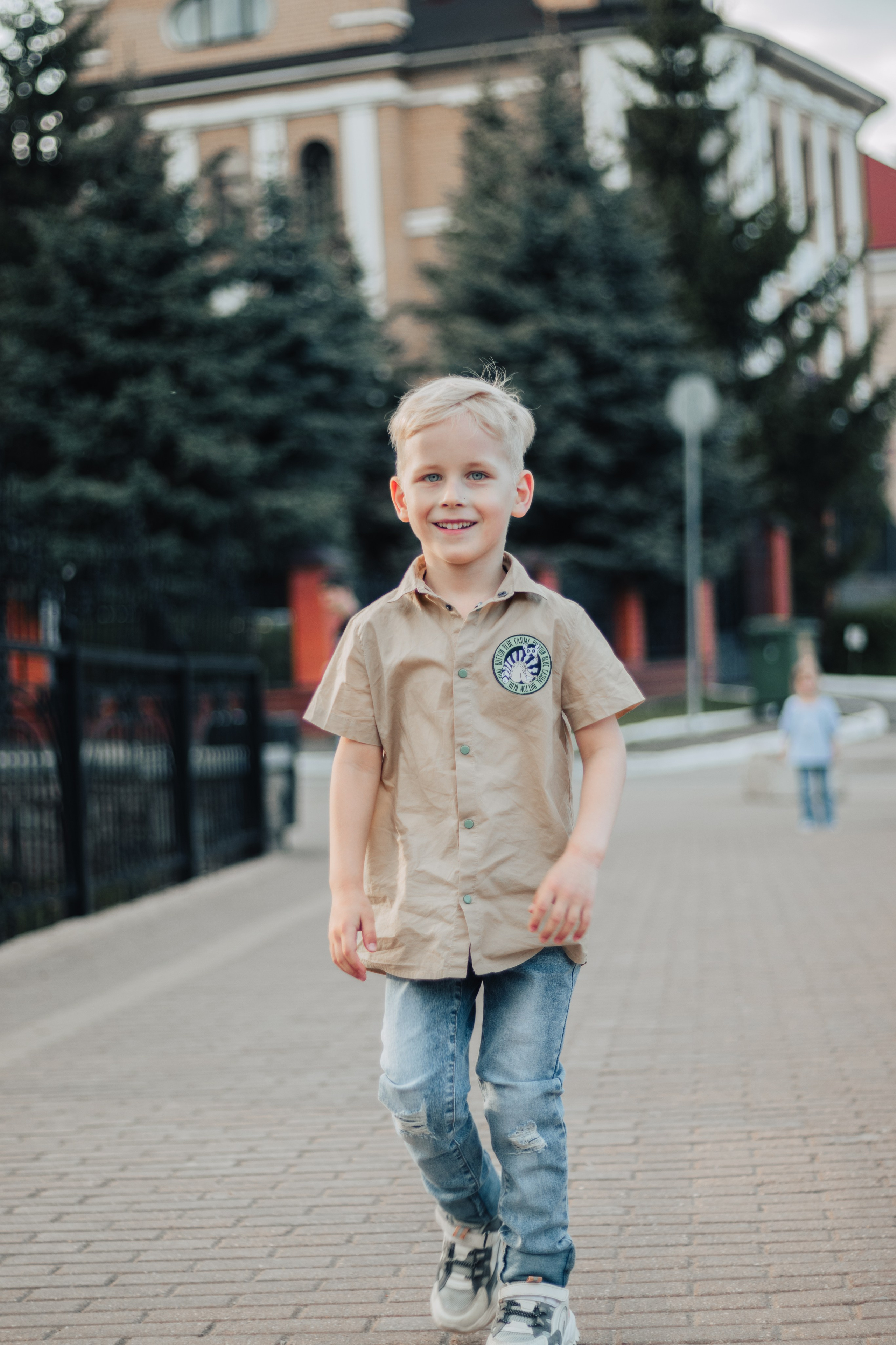 Прогулка с мамой по городу