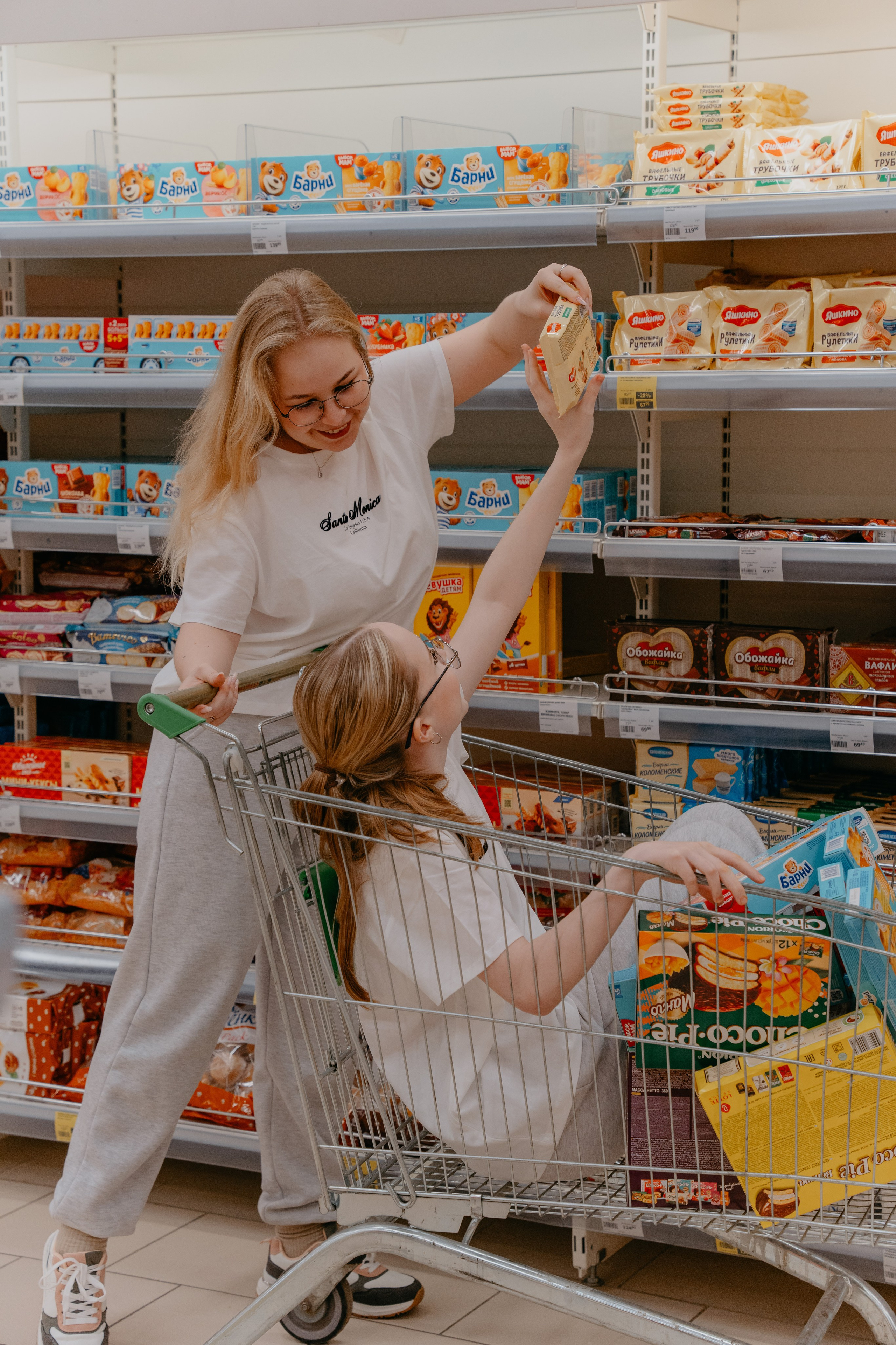 Поехали в ТЦ?