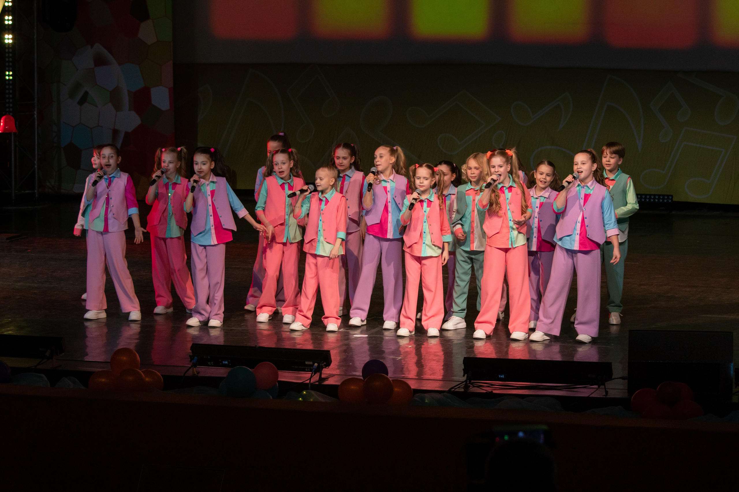 Съёмка концерта для Домисольки, большой концертный зал Космос. «Студия DRONAVT`s» — видеосъёмка и фотография г. Москва