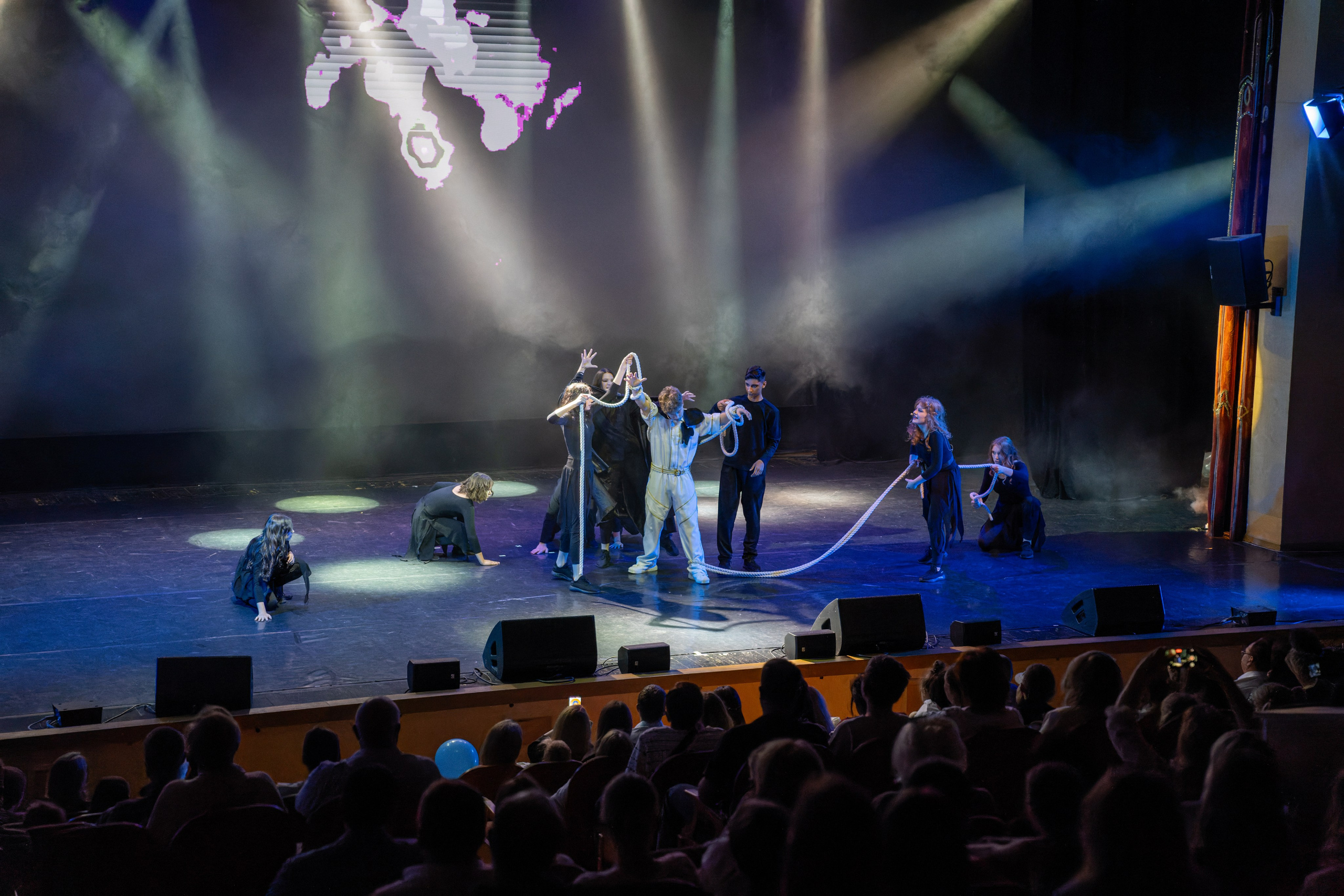 Съёмка благотворительного спектакля «Новая история деревянного мальчика». «Студия DRONAVT`s» — видеосъёмка и фотография г. Москва