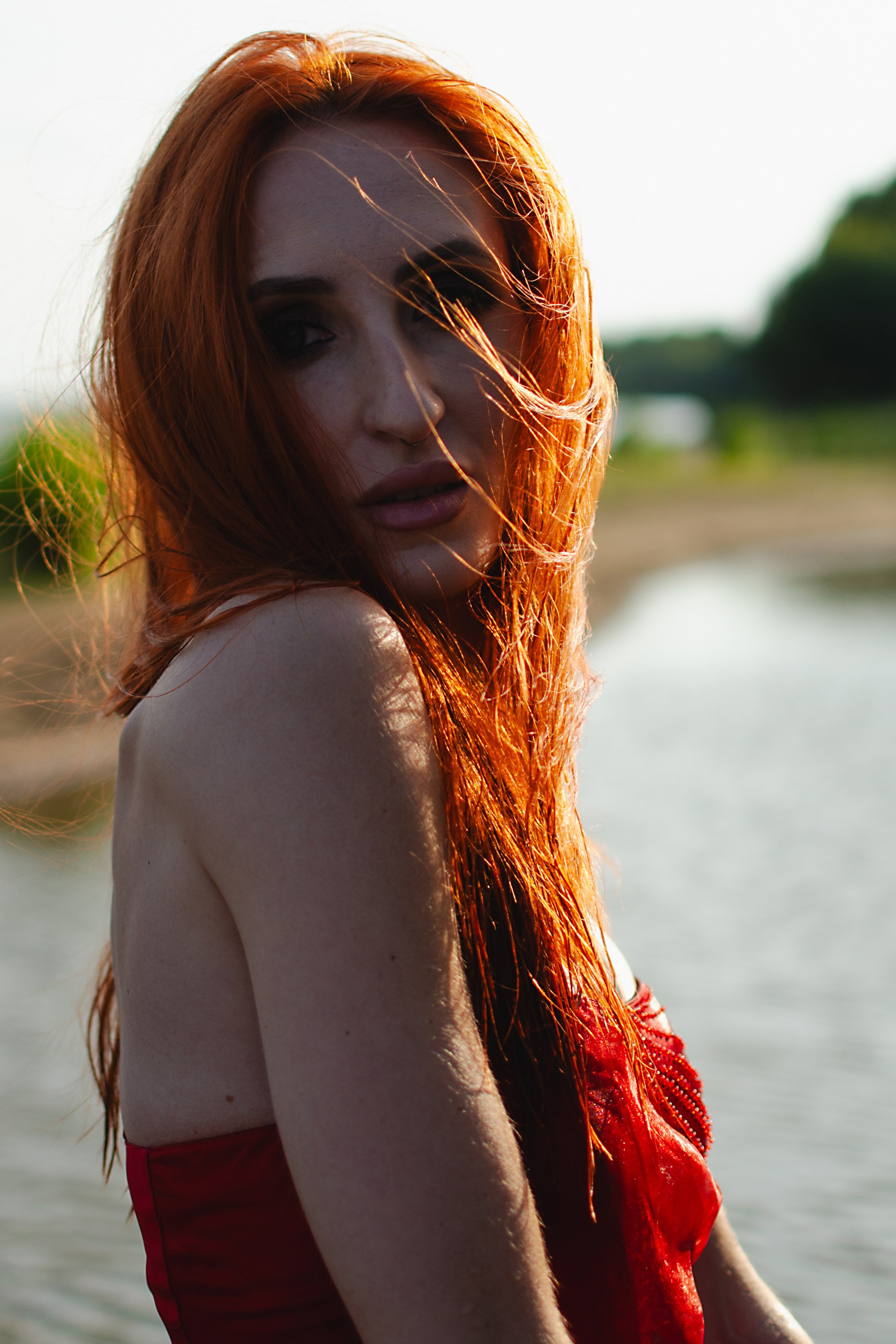 Фотосессия на берегу реки. Модель Анна. Фотограф в Хабаровске