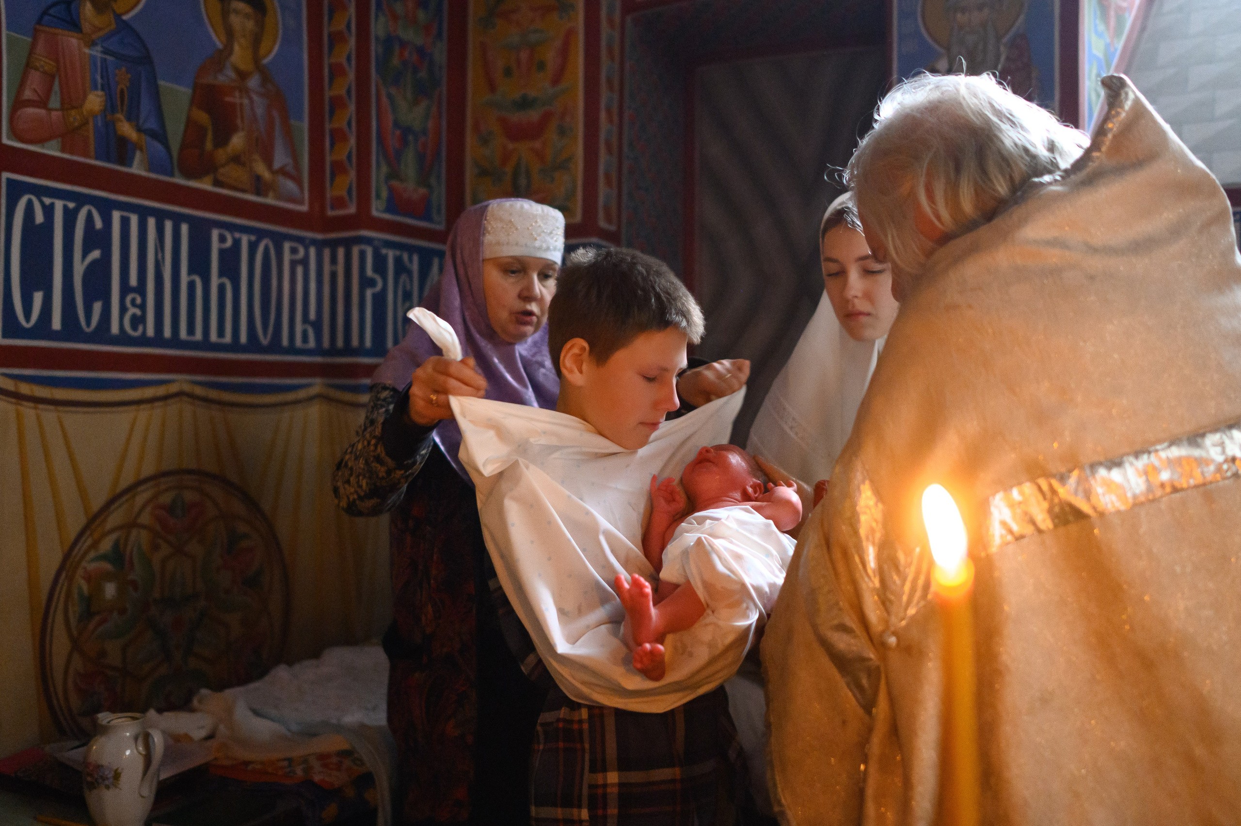 Крещение в Старообрядческом храме (Москва). Семейный и свадебный фотограф в Санкт-Петербурге Серафима Смирнова