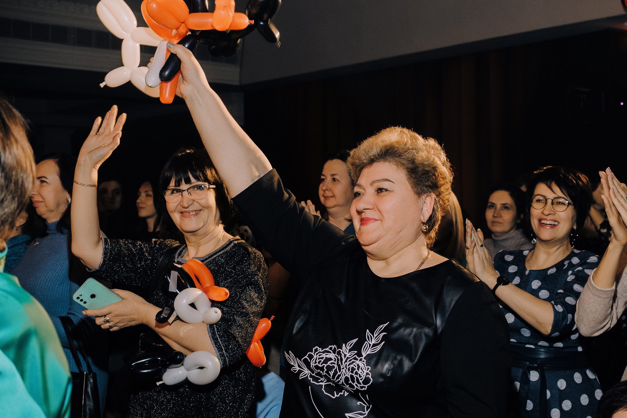 СПЕКТАКЛЬ «ВОЛШЕБНЫЕ ОЧКИ» ОПТИК-ЦЕНТР. Репортажный фотограф Зуев Роман г. Челябинск