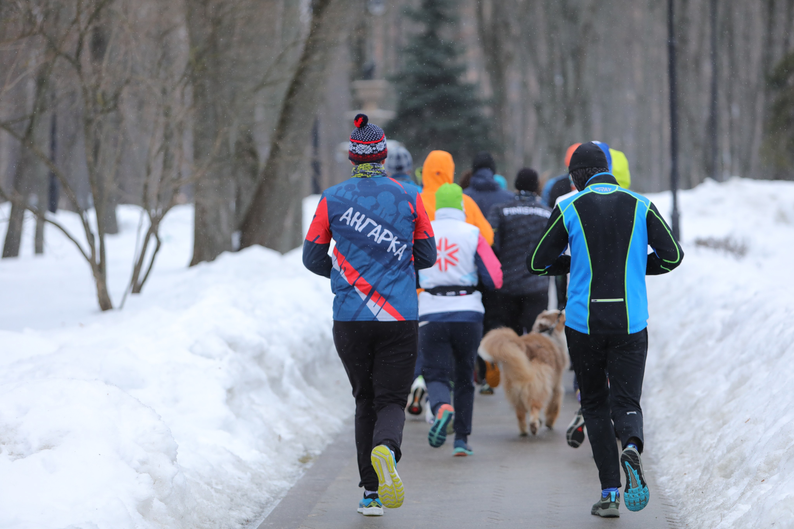 Забег 8 Марта, Речной вокзал. Фотограф Сергей Ловкий