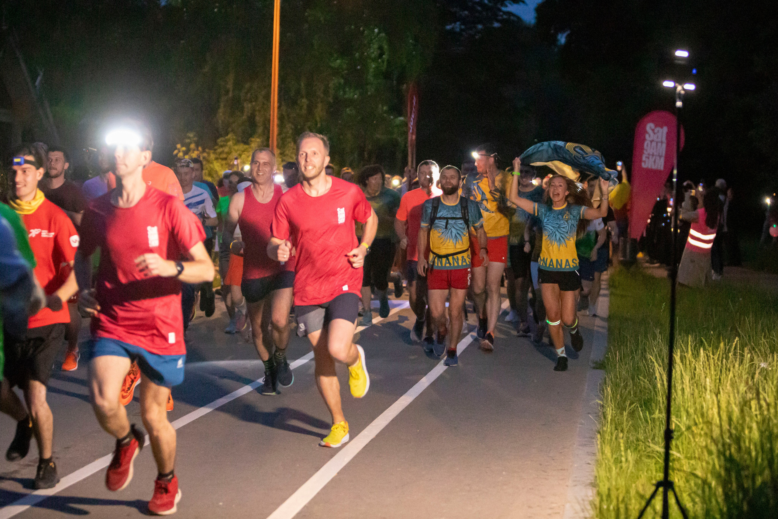 S95 Кусково, ночная тема, 2 июля 2023 г. Фотограф Сергей Ловкий