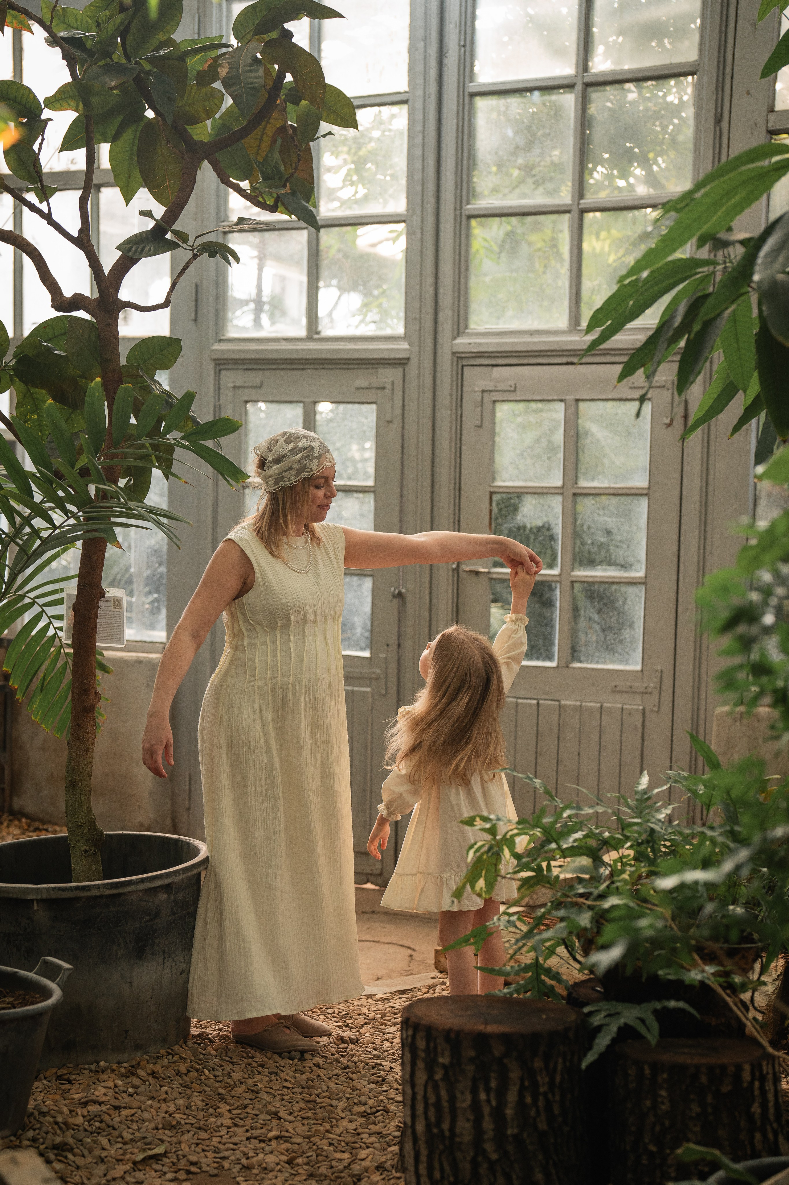 Василек с мамой. Фондовая оранжерея. Семейный и детский фотограф в Сергиев Посаде, Хотьково Якимчук Любовь