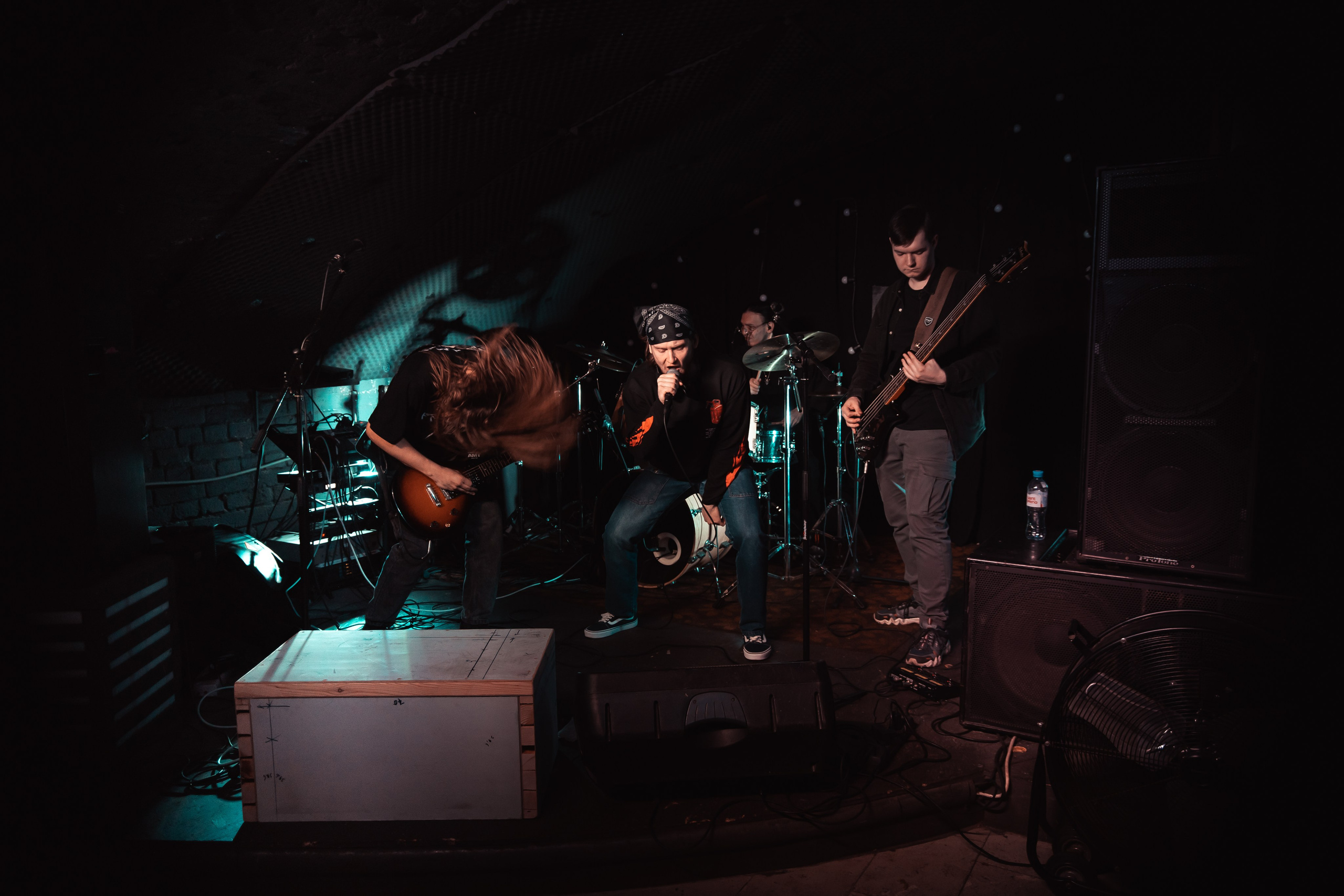 Праймал. Бар «Дело не в тебе», Красноярск, 20.04.2025. Фотограф Регина Крикунова г. Красноярск