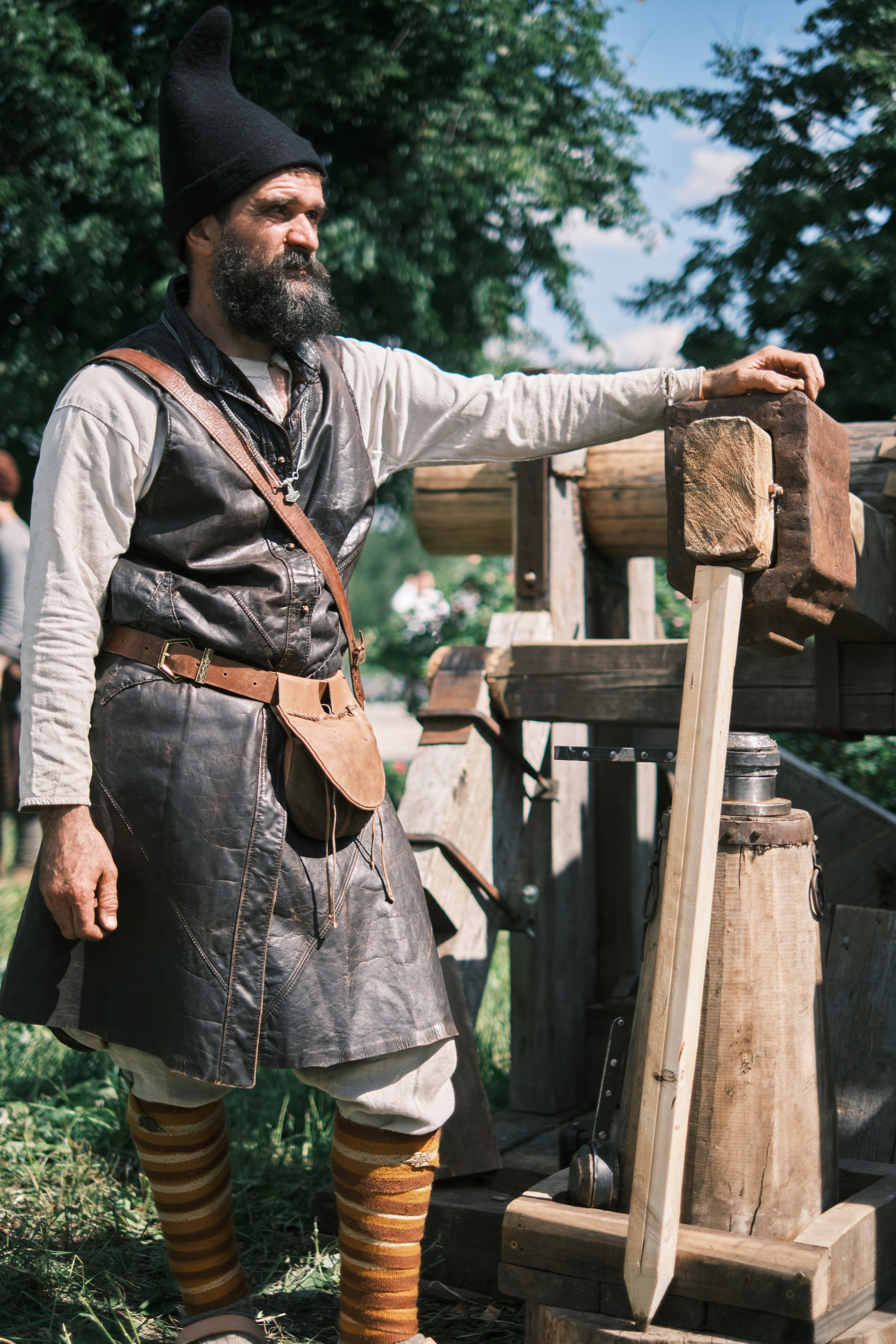Земля Легенд: Солнце и медведь | Фест |. IS — Игорь Сержант | Фотография и рисунок
