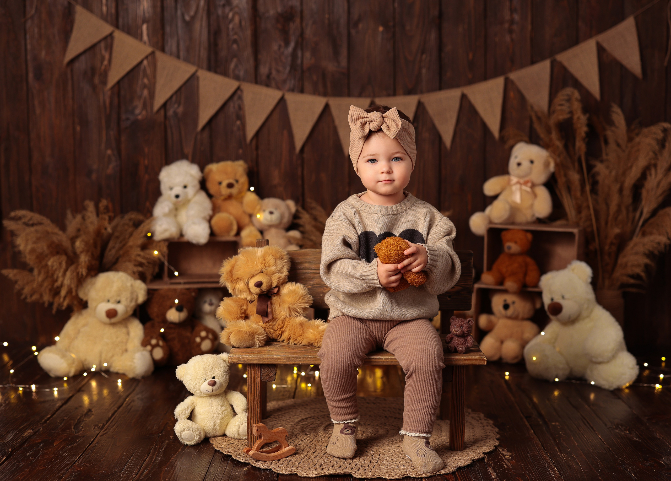 Малышки Антураж