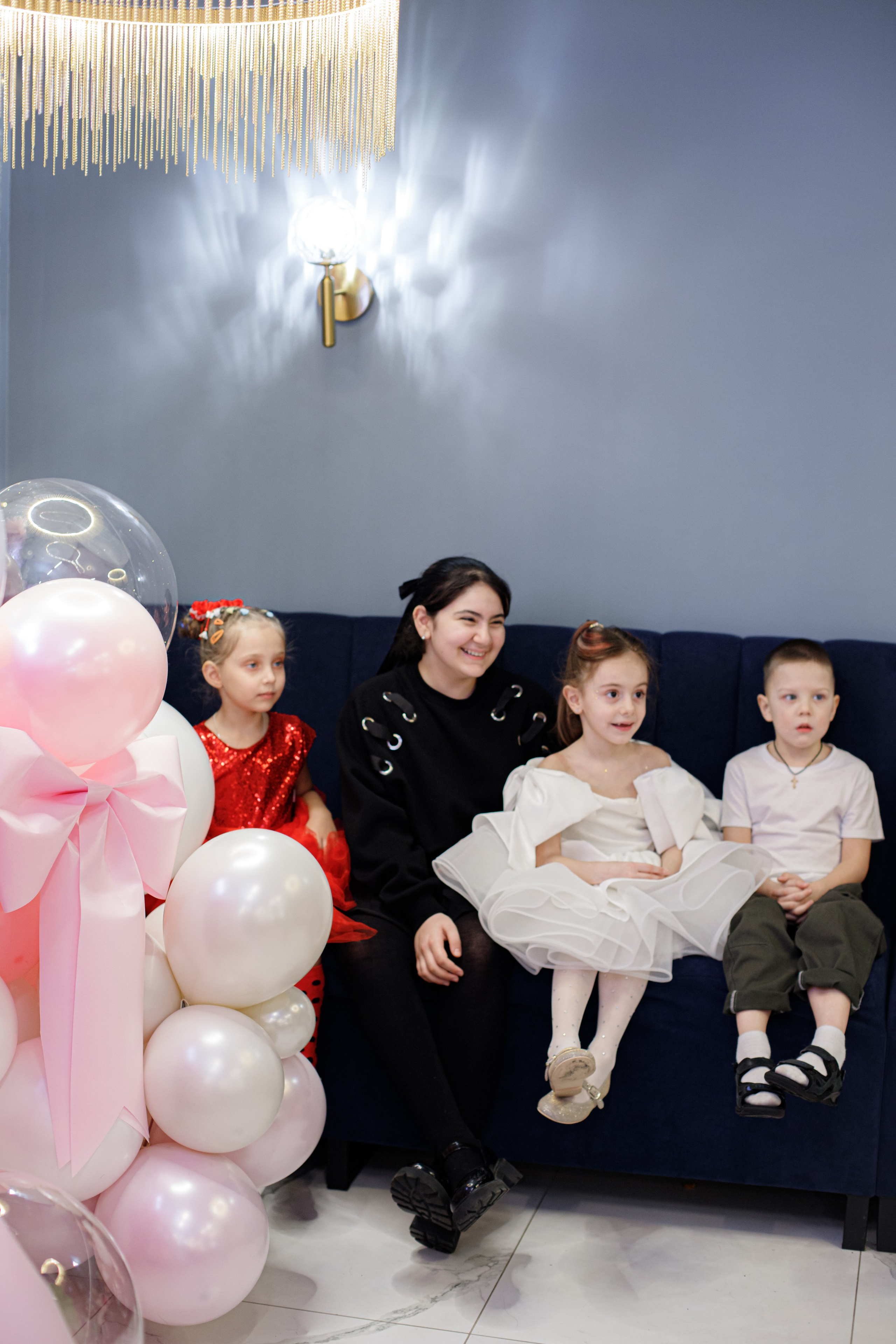 ASIA'S BIRTHDAY PARTY. Photokarish