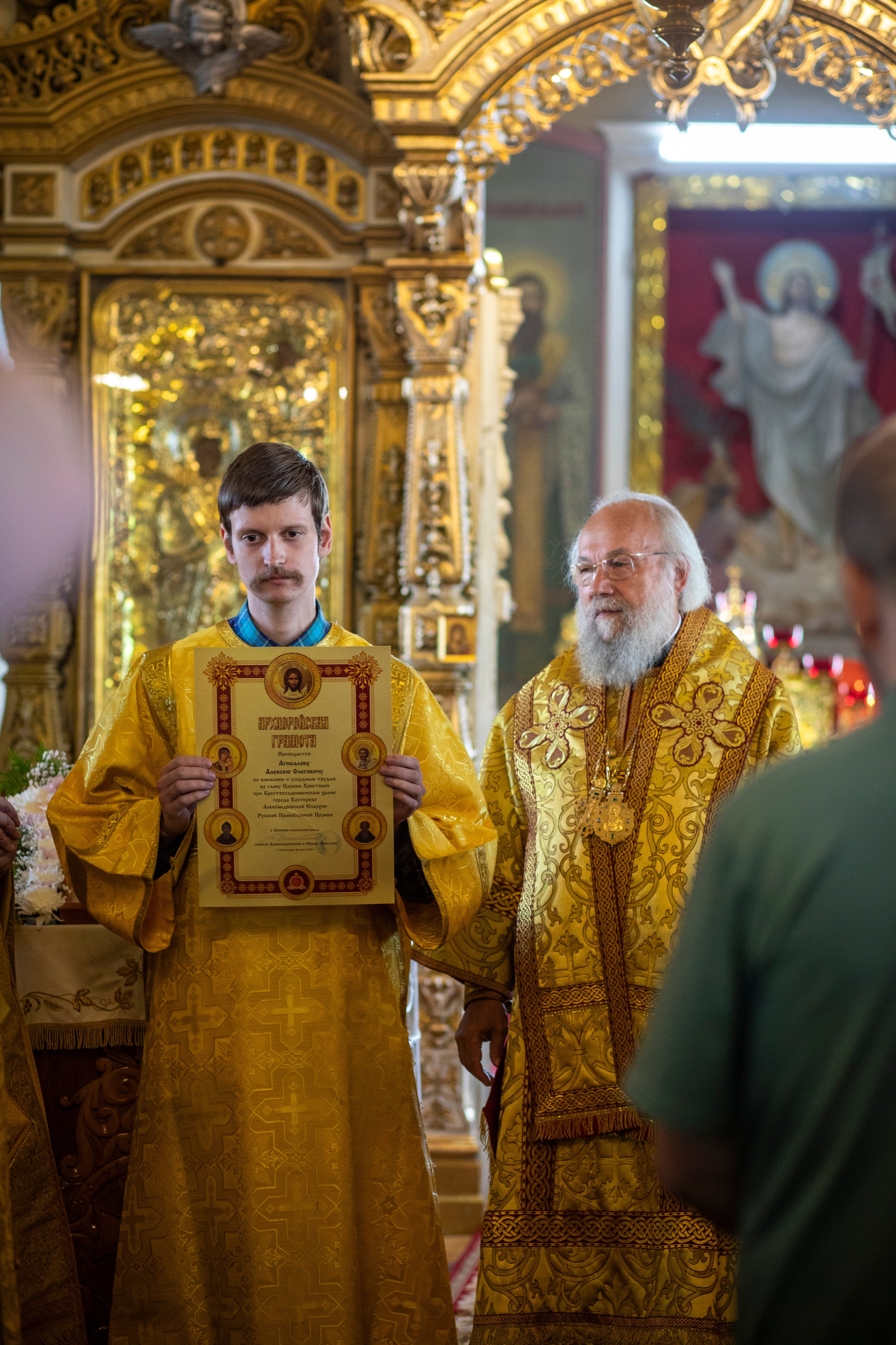Служба епископа Александровского и Юрьев-Польского Иннокентия. Арт- фотограф Москва