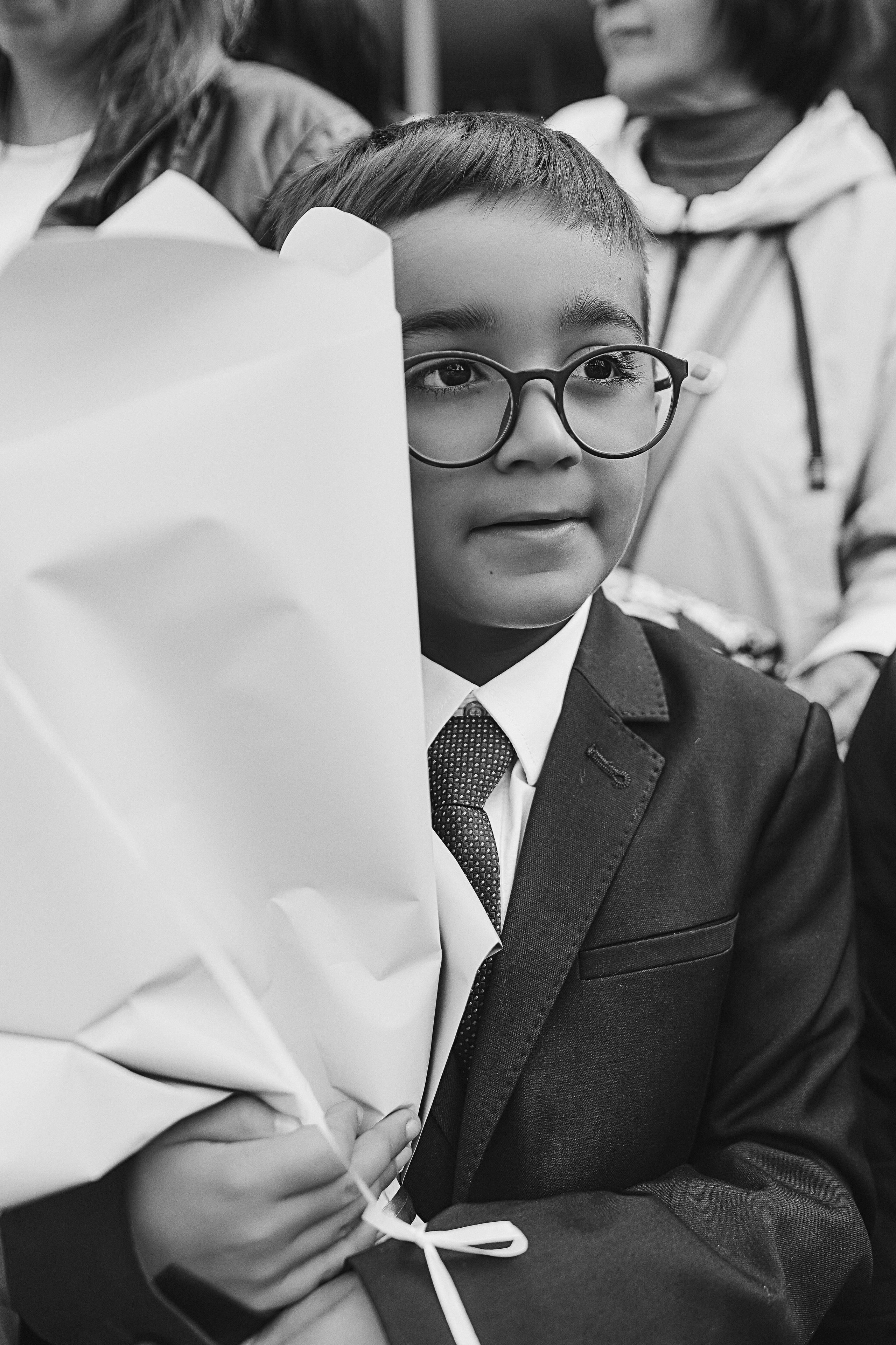 1 сентября линейка+кл час+портреты. Семейный фотограф Тюмень, фотограф на роды Салмина Мария