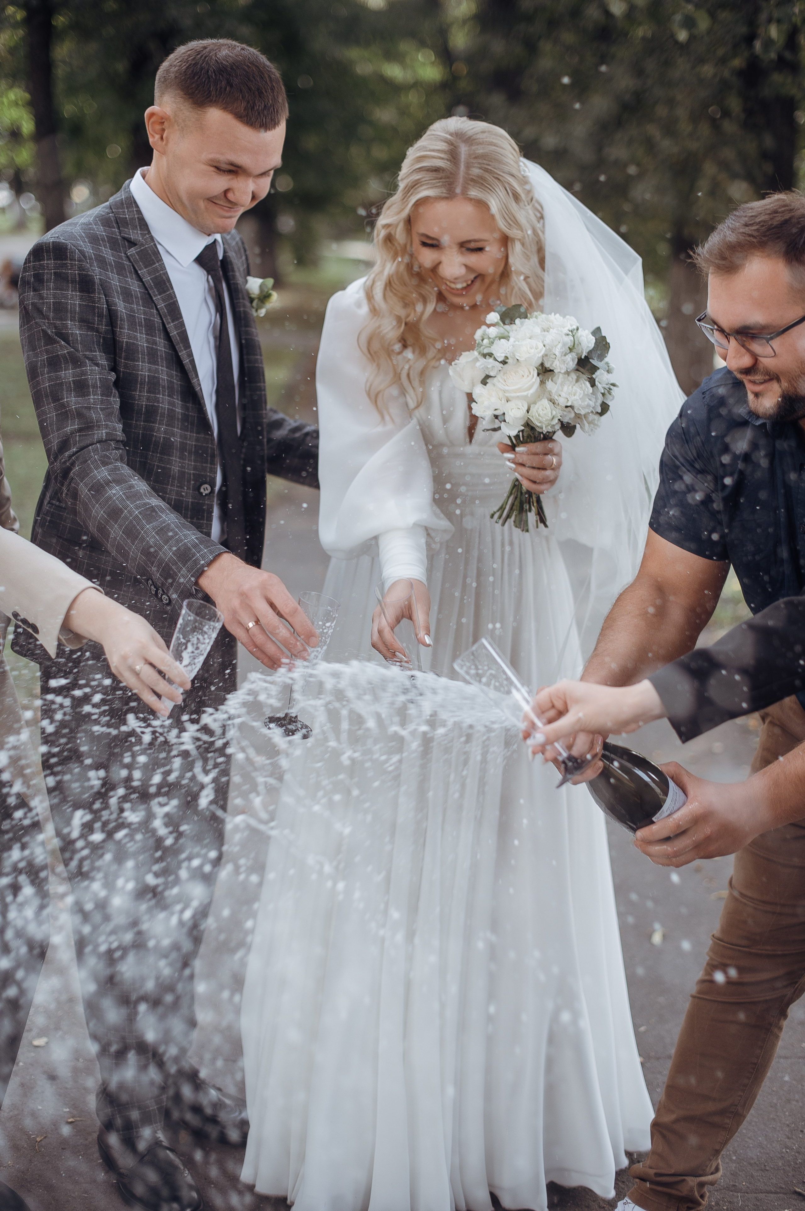 Тёплым осенним днём Николай и Наталья. Свадебный фотограф в Ярославле Денис Медоваров