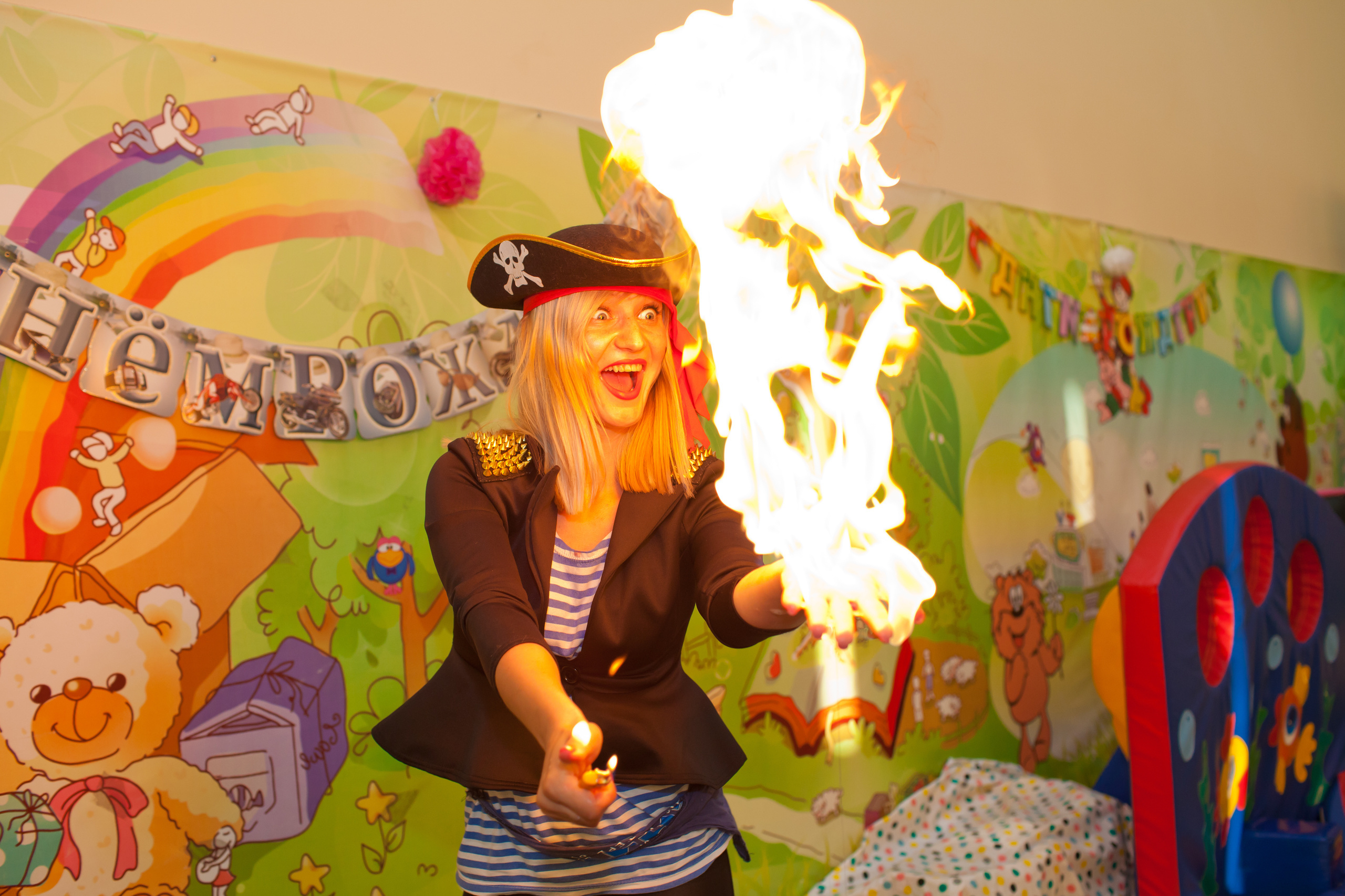 Детский и семейный фотограф -Антон Тюрин. Съемка детских праздников, с. Свадебный и семейный фотограф в Волжском Антон Тюрин