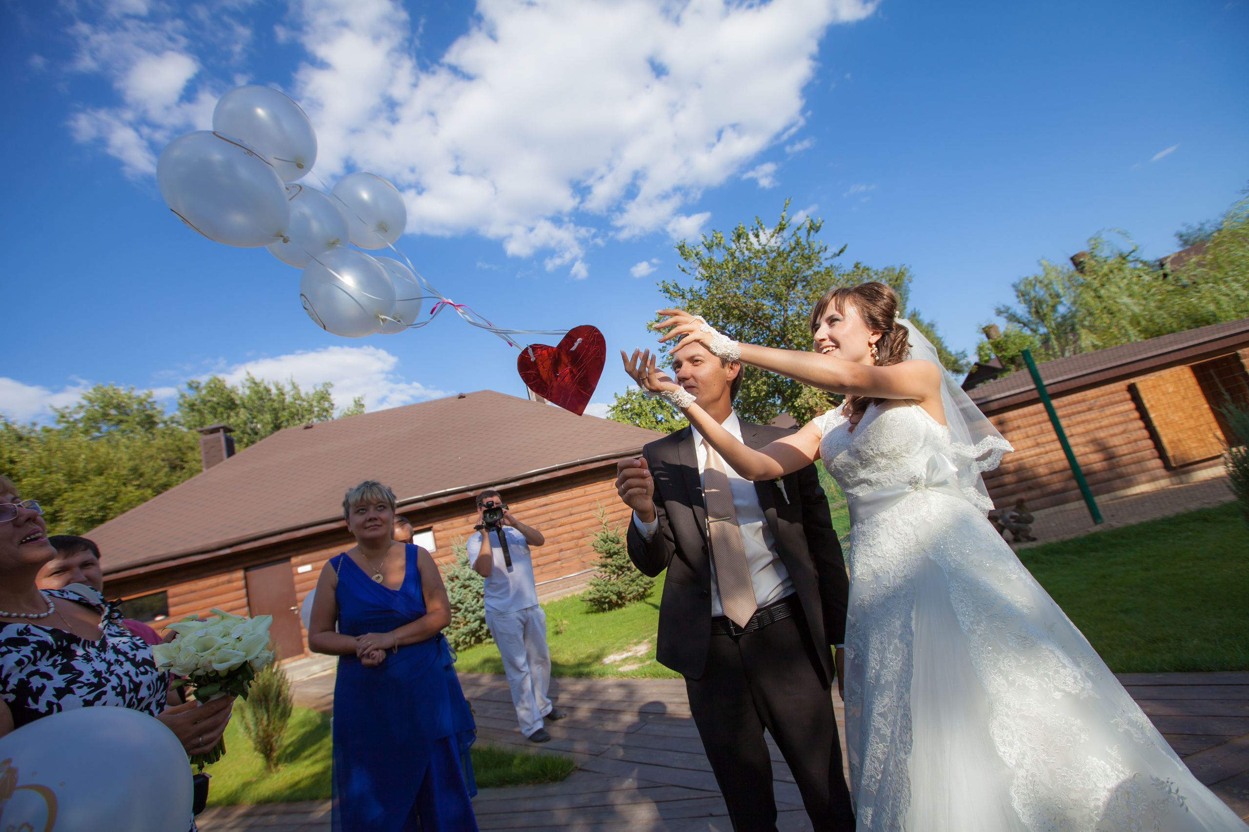 Свадебная съемка в Волжском. Свадебный и семейный фотограф в Волжском Антон Тюрин