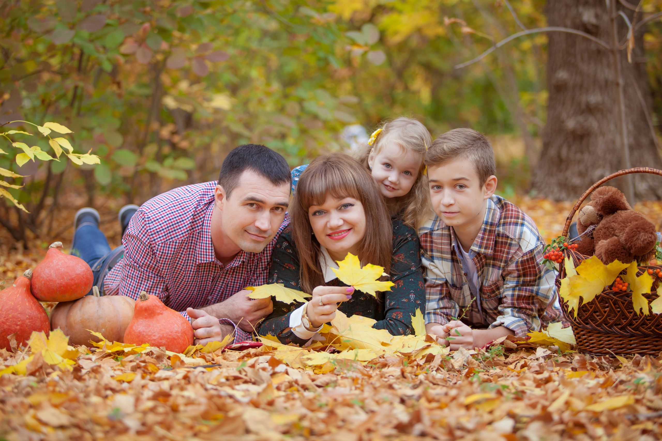 Детский и семейный фотограф -Антон Тюрин. Съемка детских праздников, с. Свадебный и семейный фотограф в Волжском Антон Тюрин