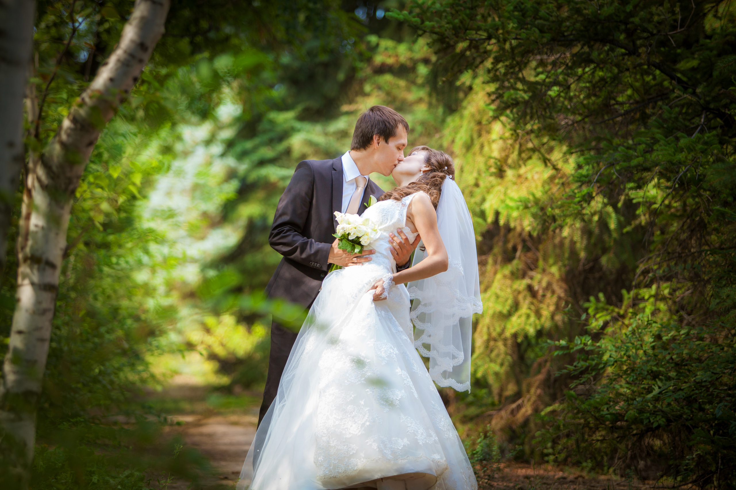 Свадебная съемка в Волжском. Свадебный и семейный фотограф в Волжском Антон Тюрин
