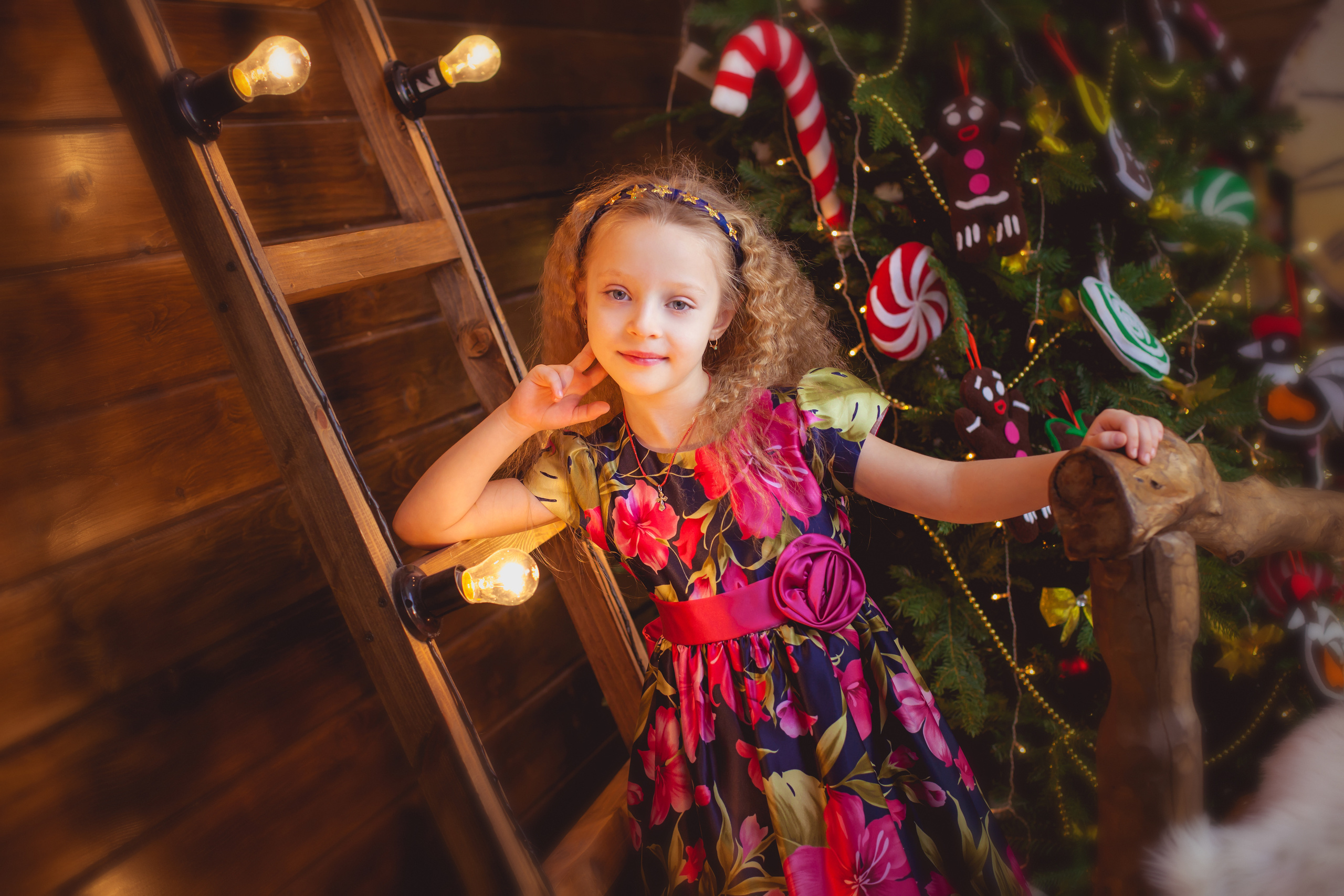 Детский и семейный фотограф -Антон Тюрин. Съемка детских праздников, с. Свадебный и семейный фотограф в Волжском Антон Тюрин