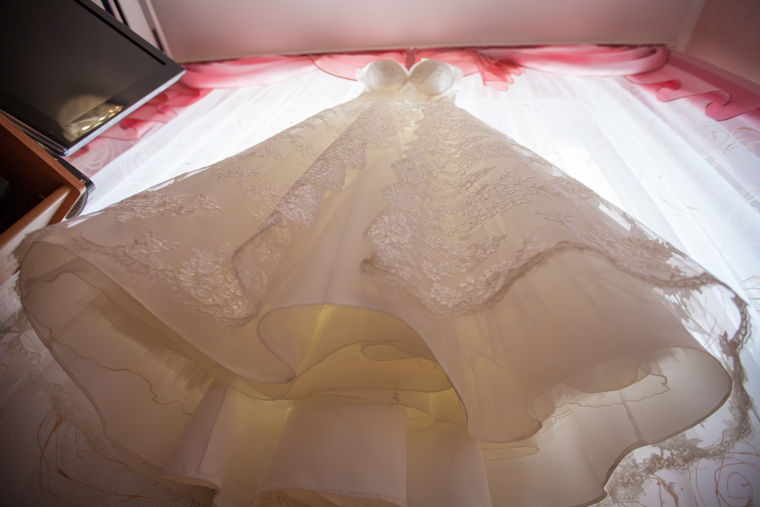 Свадебная съемка в Волжском. Свадебный и семейный фотограф в Волжском Антон Тюрин