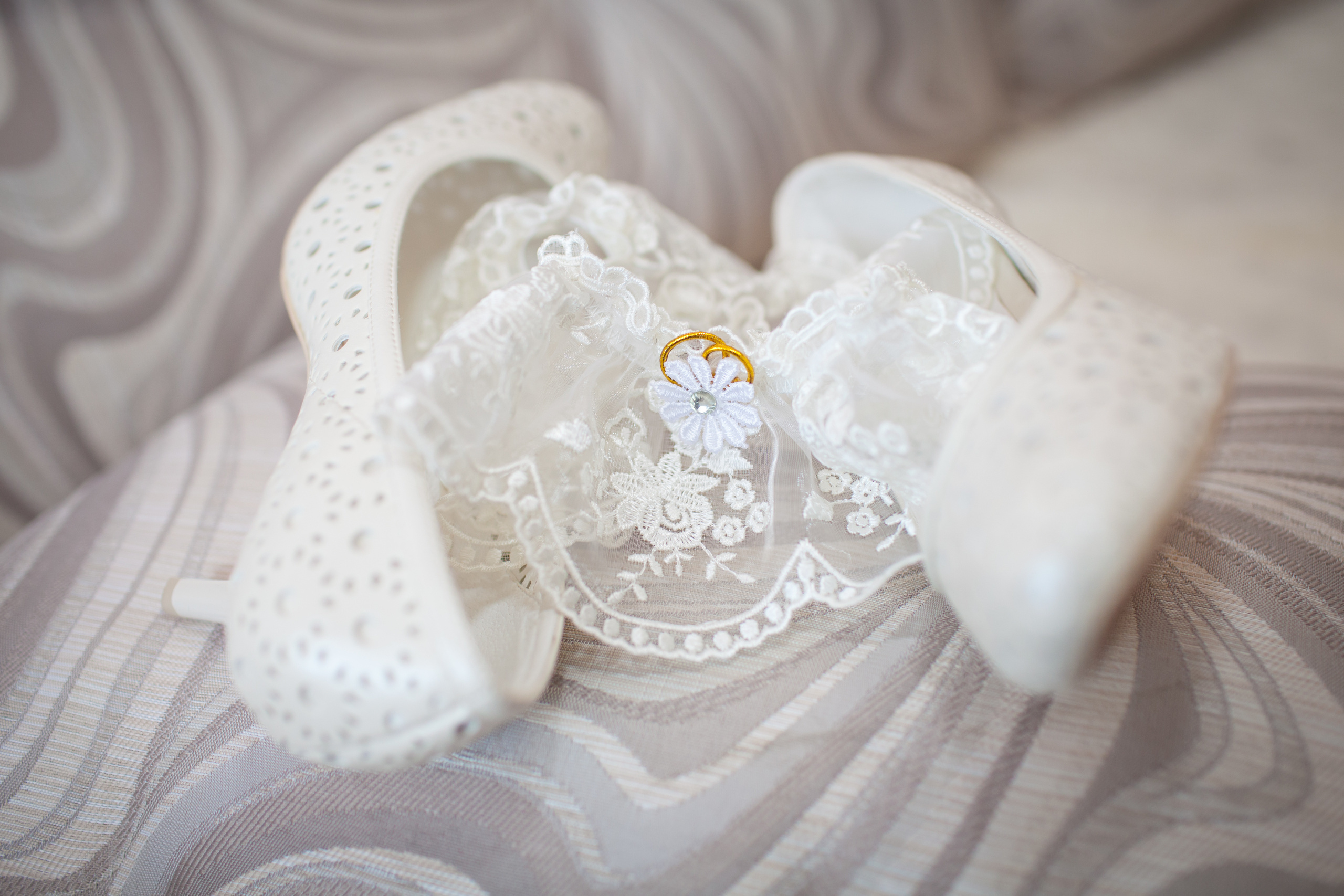 Свадебная съемка в Волжском. Свадебный и семейный фотограф в Волжском Антон Тюрин