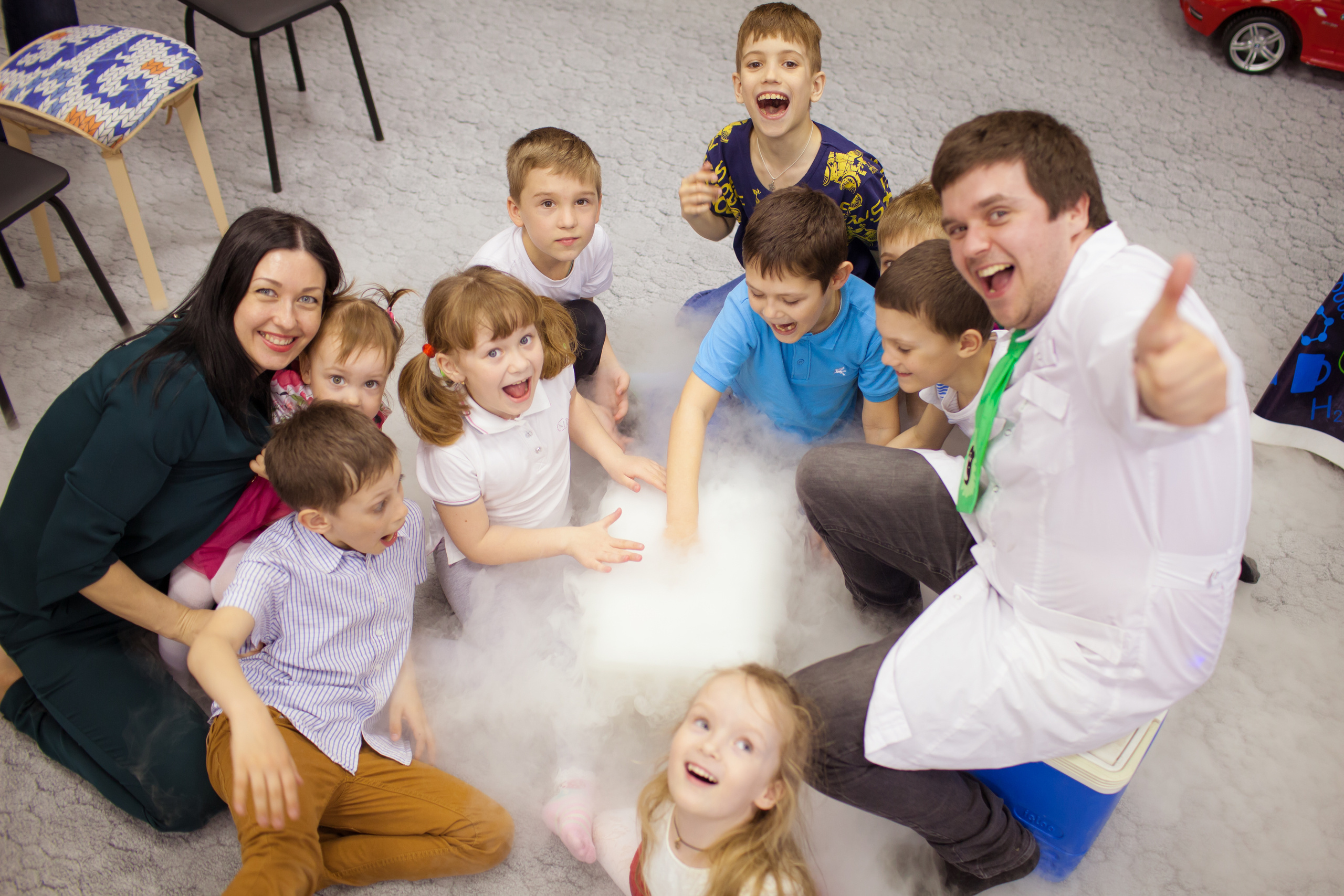 Детский и семейный фотограф -Антон Тюрин. Съемка детских праздников, с. Свадебный и семейный фотограф в Волжском Антон Тюрин