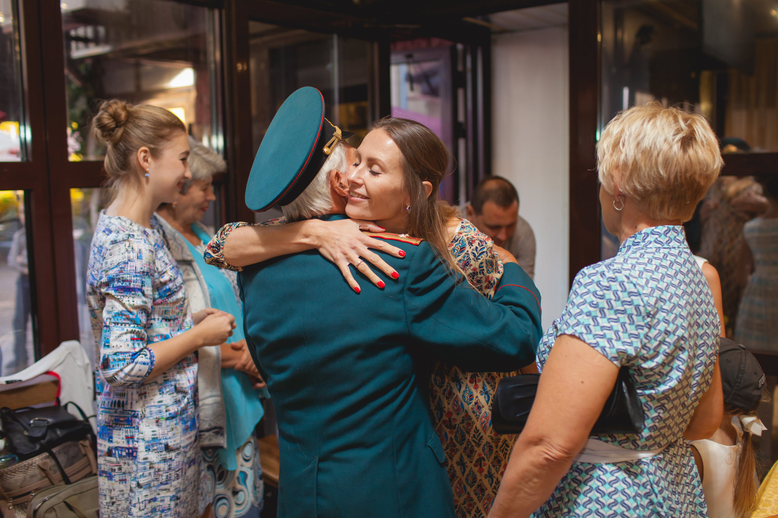 Съемка юбилеев, дней рождений, корпоративов. Свадебный и семейный фотограф в Волжском Антон Тюрин