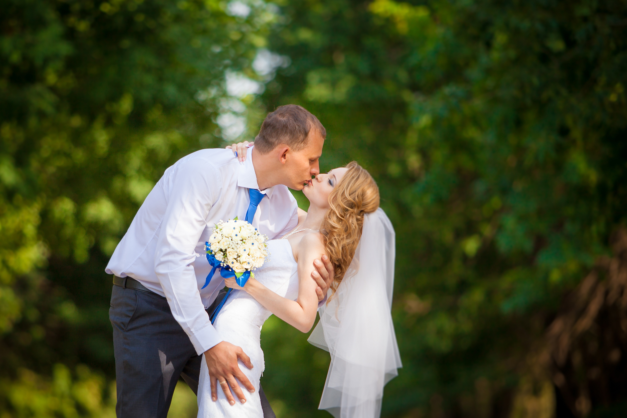 Свадебный фотограф в Волжском Антон Тюрин. Свадебный и семейный фотограф в Волжском Антон Тюрин