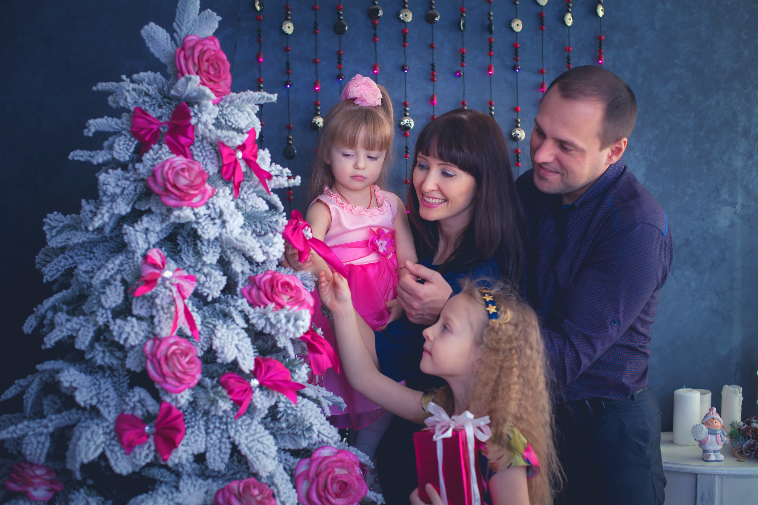 Детский и семейный фотограф -Антон Тюрин. Съемка детских праздников, с. Свадебный и семейный фотограф в Волжском Антон Тюрин