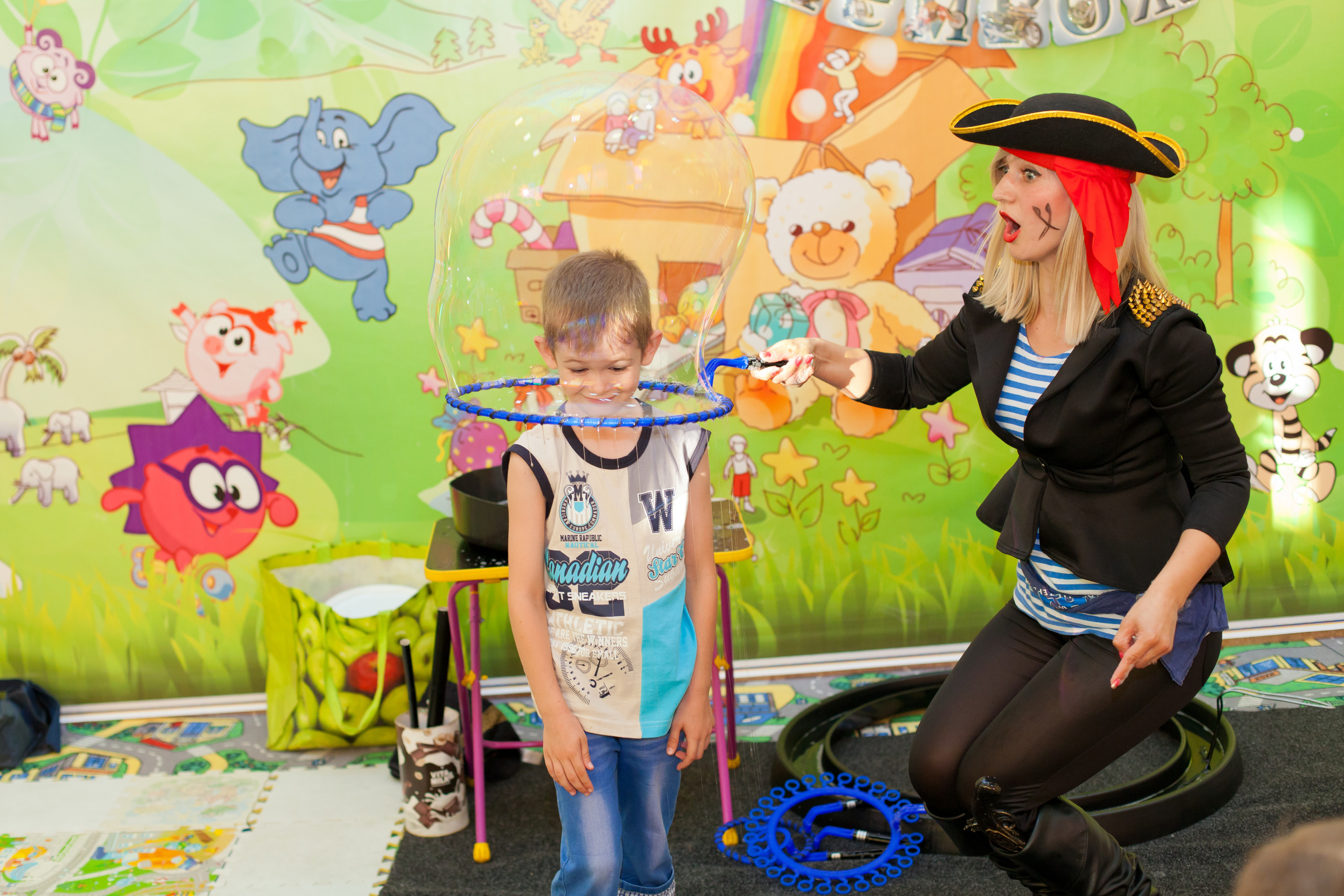 Детский и семейный фотограф -Антон Тюрин. Съемка детских праздников, с. Свадебный и семейный фотограф в Волжском Антон Тюрин