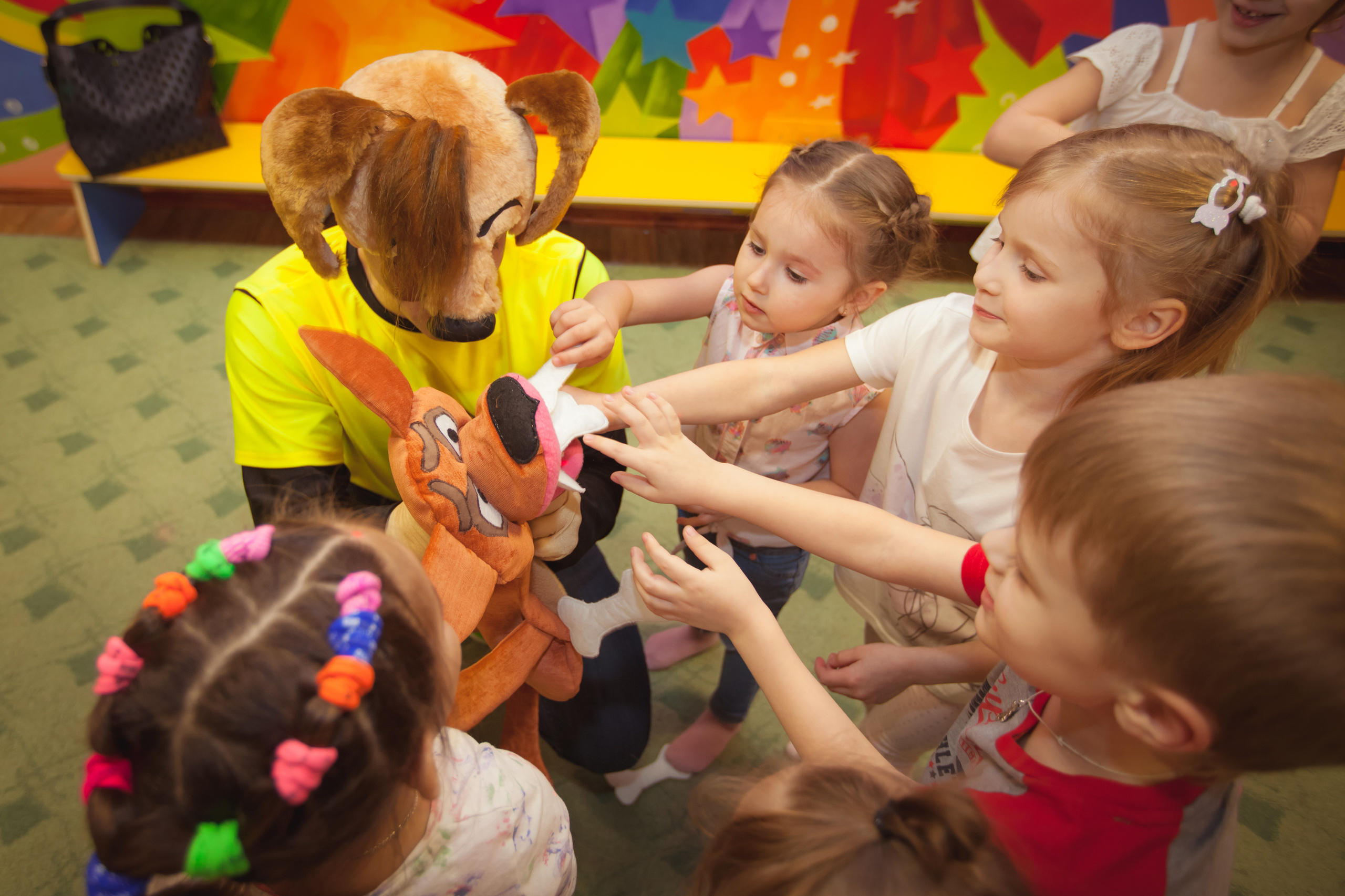 Детский и семейный фотограф -Антон Тюрин. Съемка детских праздников, с. Свадебный и семейный фотограф в Волжском Антон Тюрин