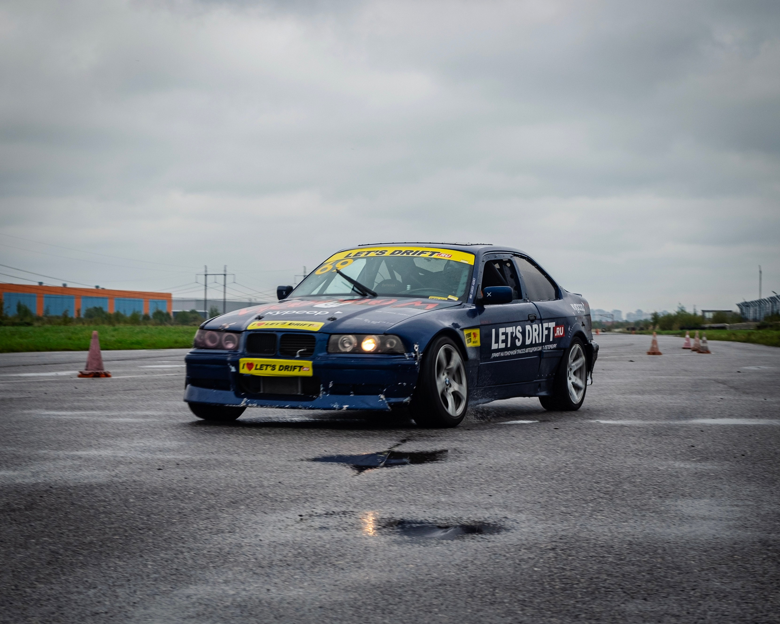 AUTODROM FEST 21.09.25. Автомобильные фотографии и рисунки в Санкт-Петербурги Пашков Дмитрий
