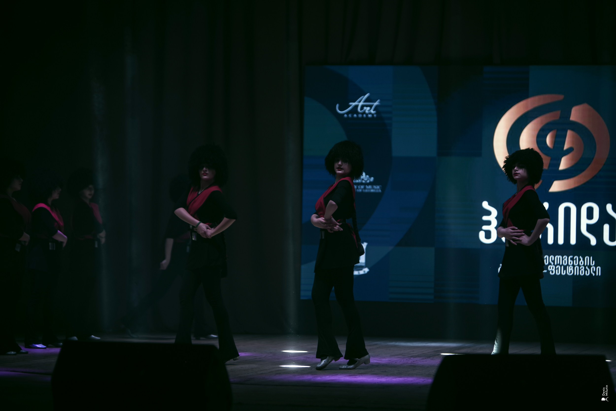 Танцы в Хоби. Портретный фотограф Денис Милютин