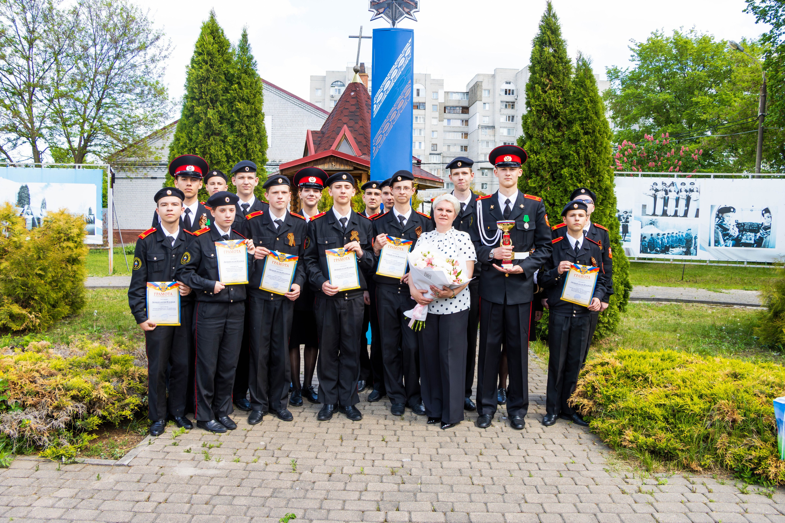 Последний звонок 2025 взвод 8"б». Фотограф Татьяна Матрос