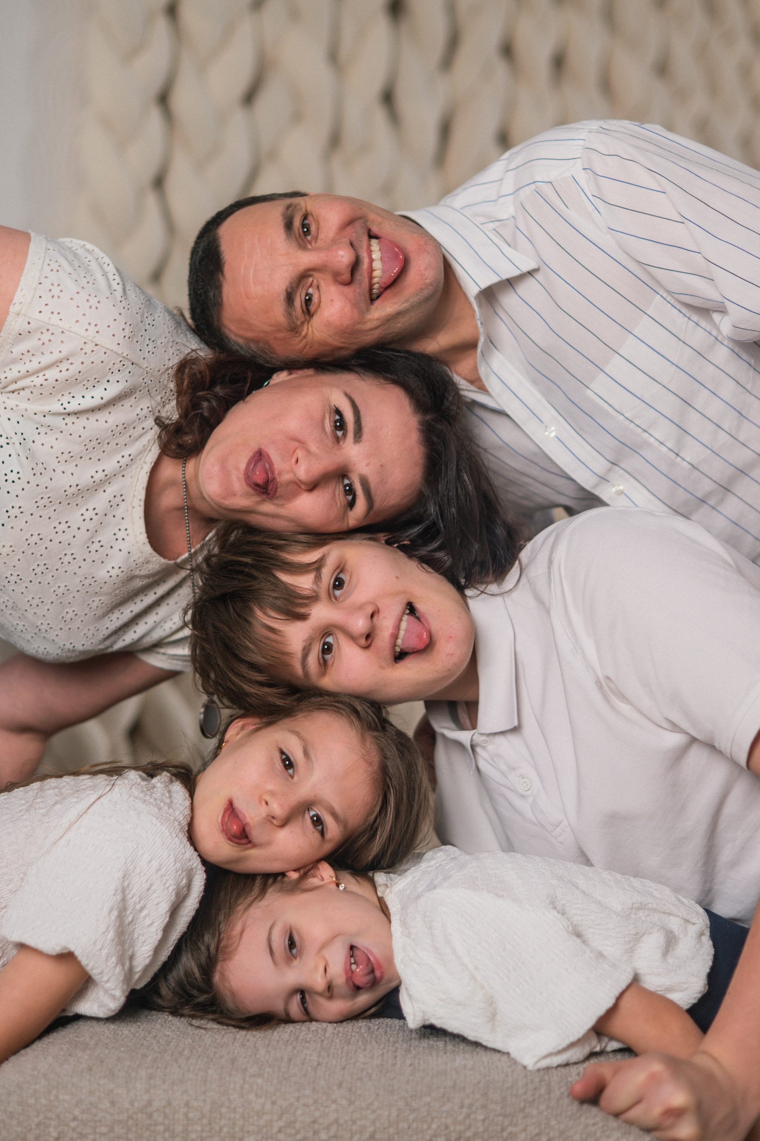 Семейная Фотосессия. Я Ольга Казанцева, фотографирую снимаю ваши киноистории и печатаю фото и цифровые портреты на холсте