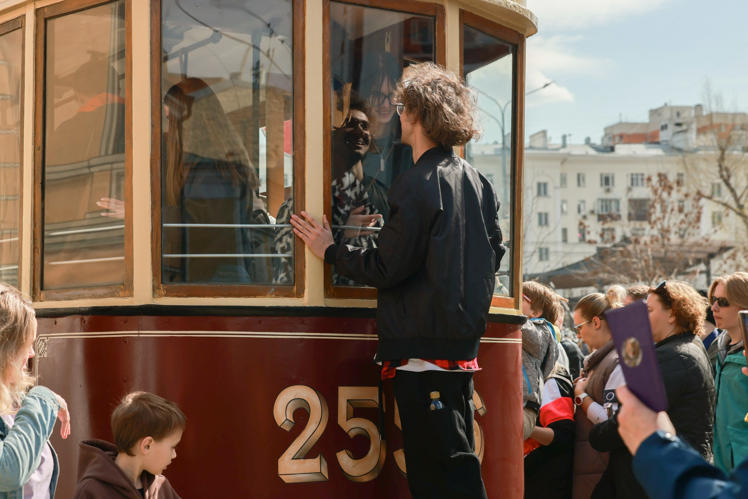Парад трамваев. Репортажный, архитектурный, театральный и файн-арт фотограф Лена Мельникова в Москве