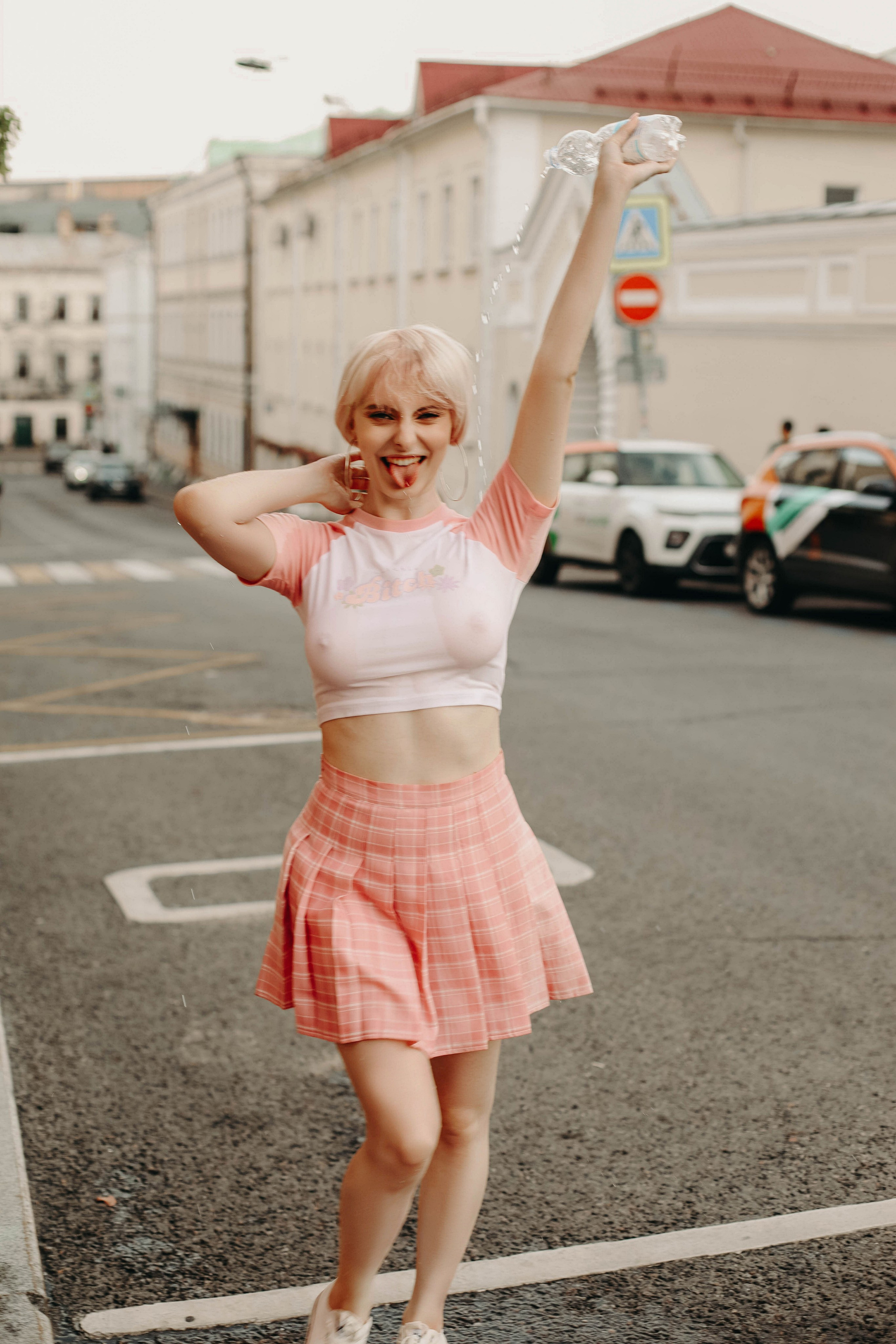 Женская летняя прогулочная фотосессия в Москве. Свадебный и семейный фотограф в Москве