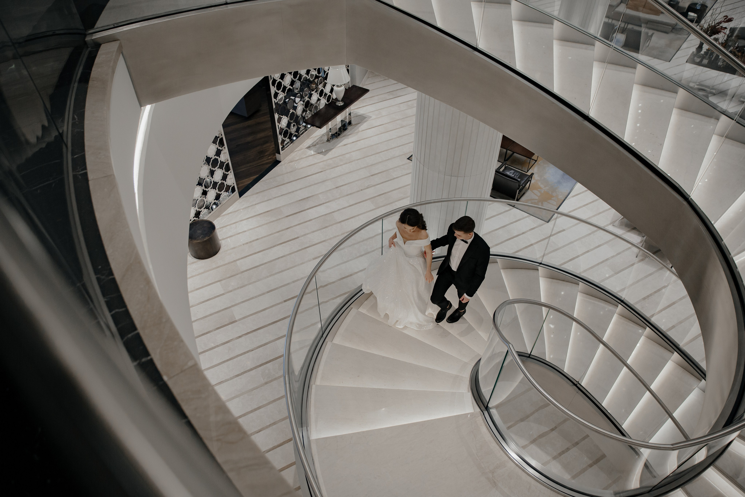 16.09.2024. RETOUCH-HOUSE