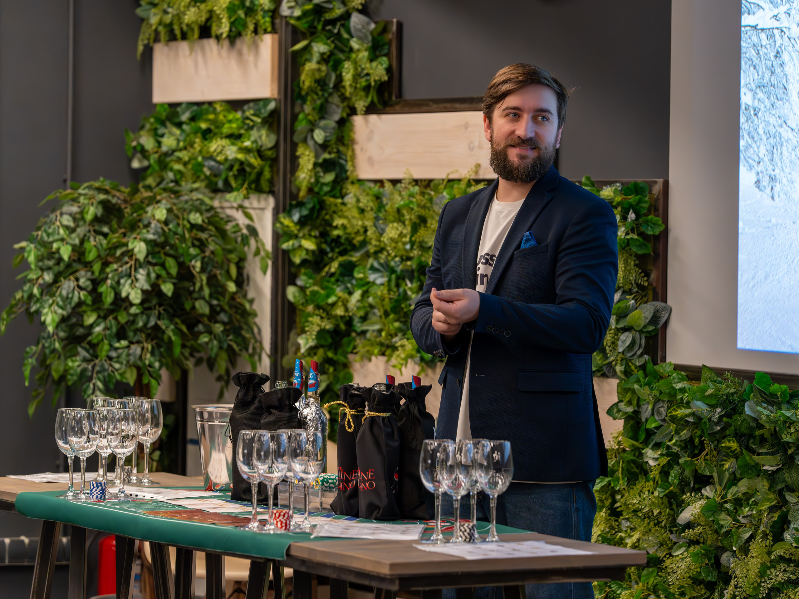 MICE мероприятие — мастер класс по акварели. Репортажный фотограф в Красной Поляне и Сочи Павлюченко Екатерина