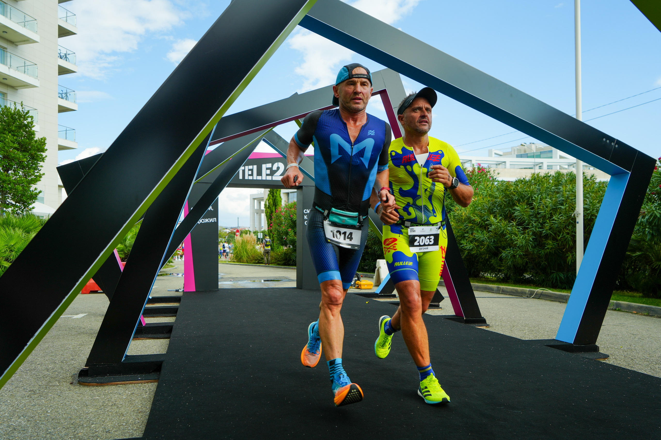 Фотоотчет партнерской интеграции для компании TELE2 на фестивале Ironstar. Репортажный фотограф в Красной Поляне и Сочи Павлюченко Екатерина