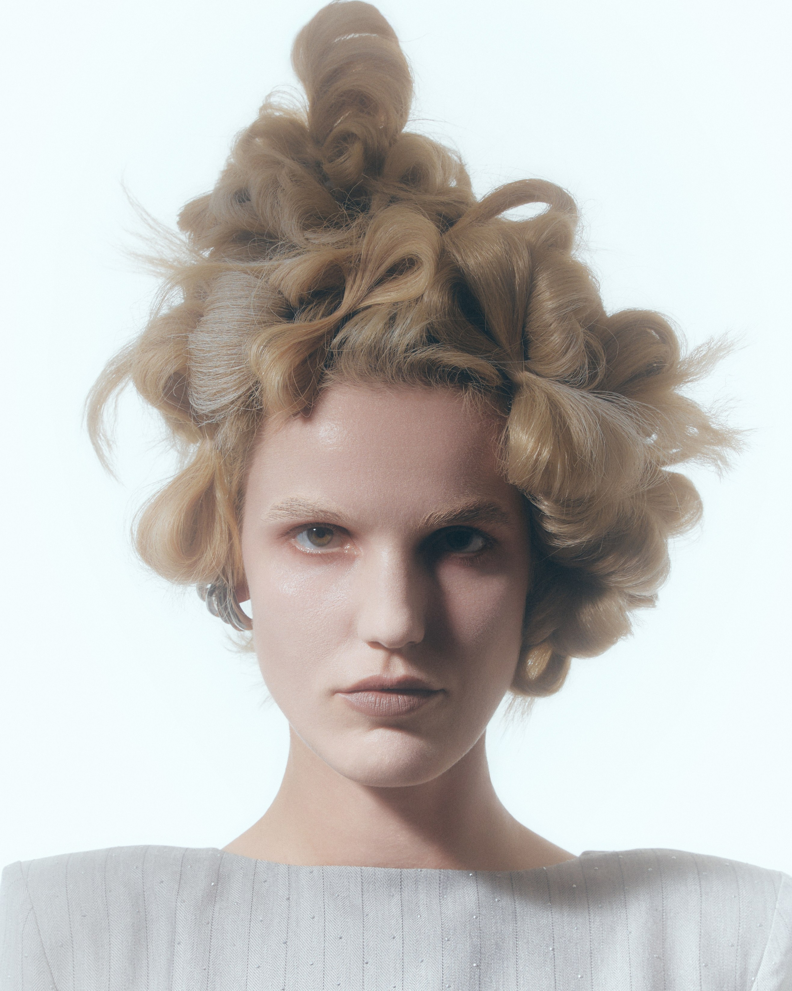 CREATIVE. Визажист-стилист по волосам | Москва