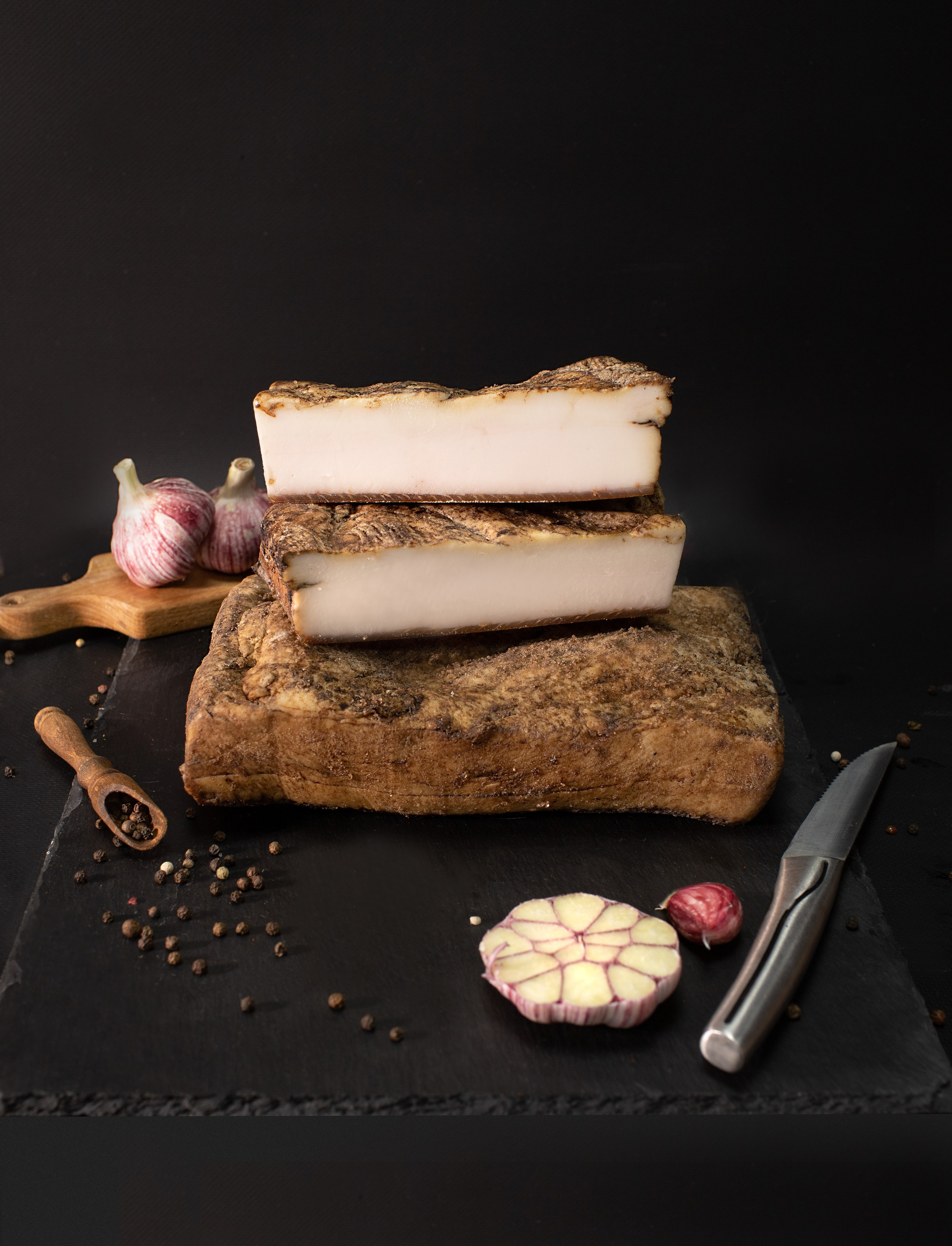 Колбасы для странички вк. Предметная фотография