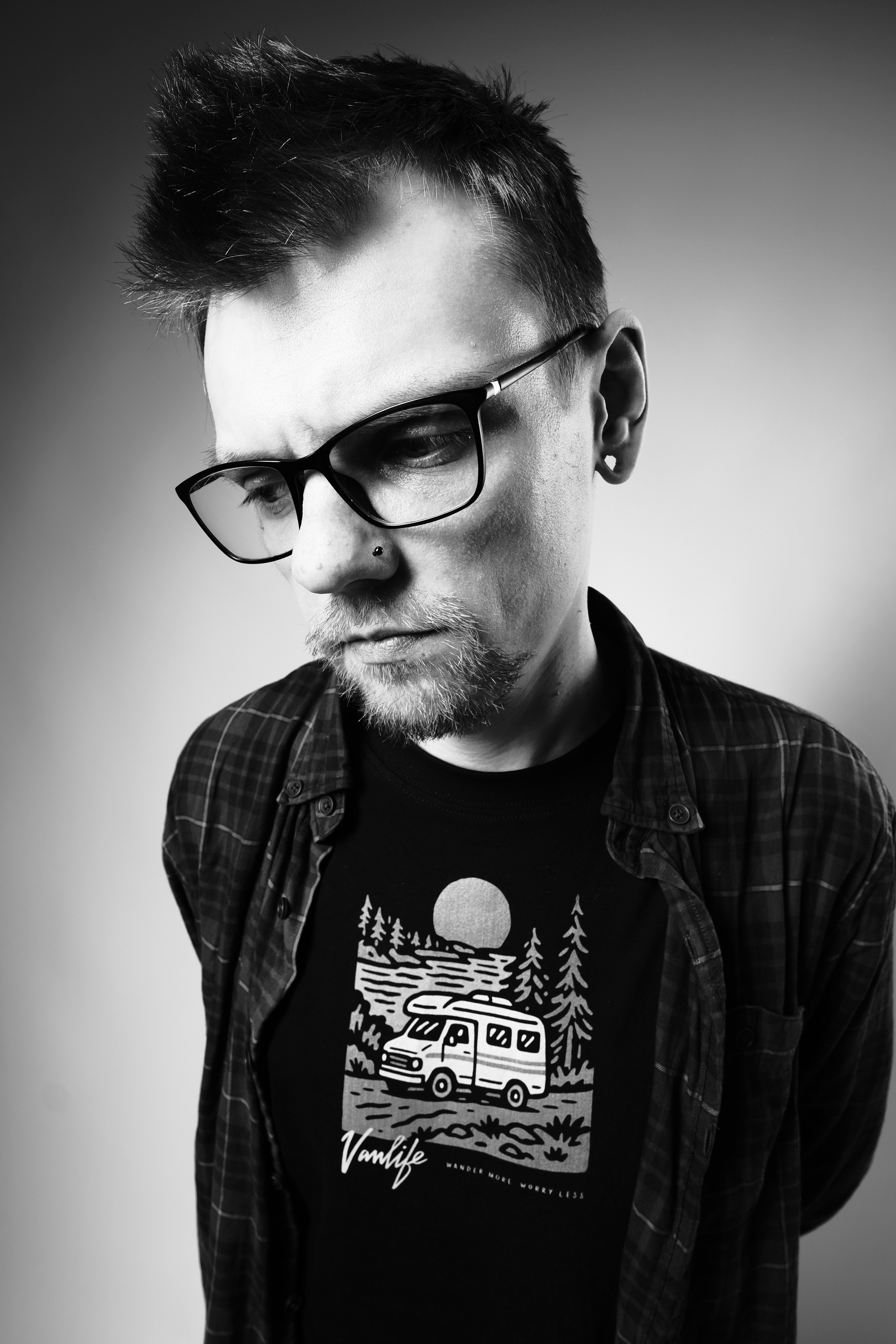 Контент для экспертов. Портретный фотограф в Москве Александр Денисов