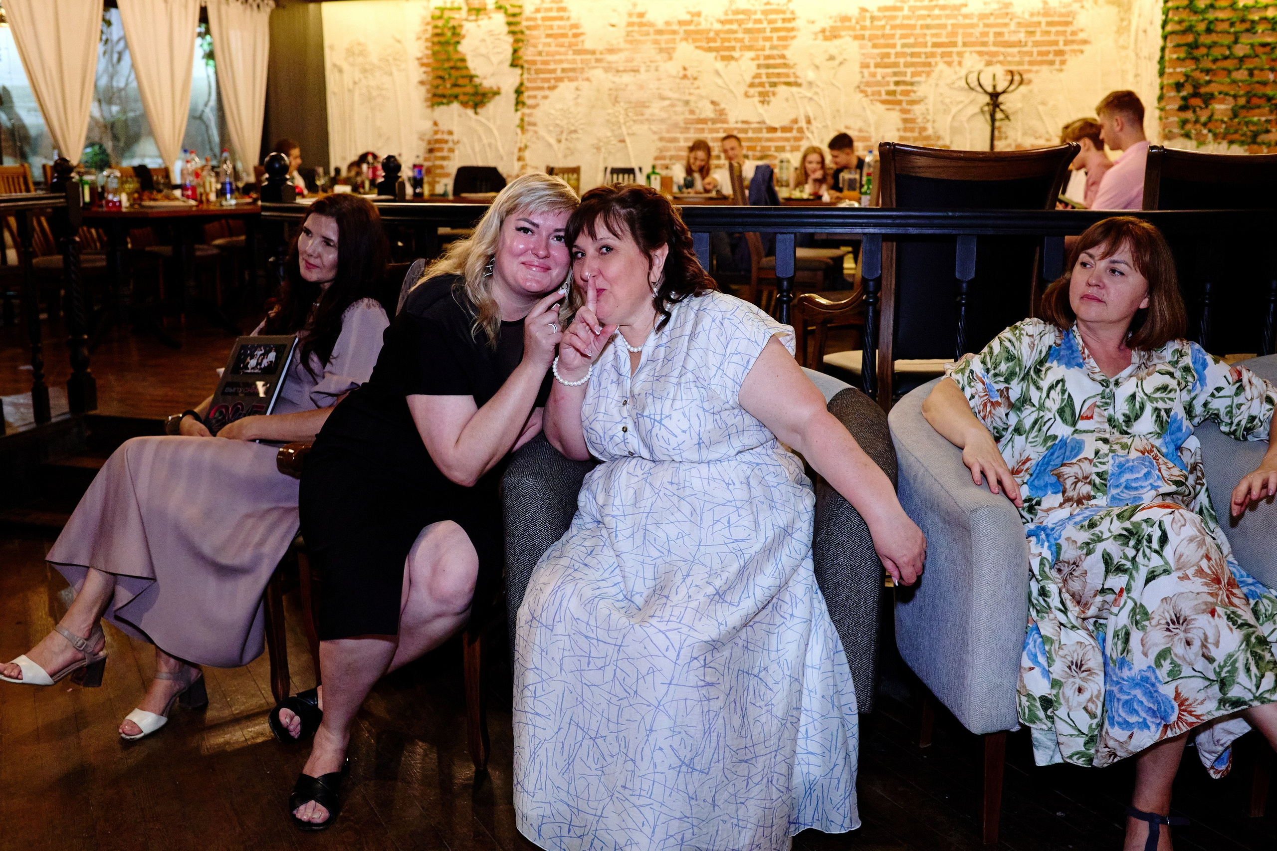 Выпускной 35 Сош. Фотограф Выпускные альбомы Таганрог Сергей Коробченко