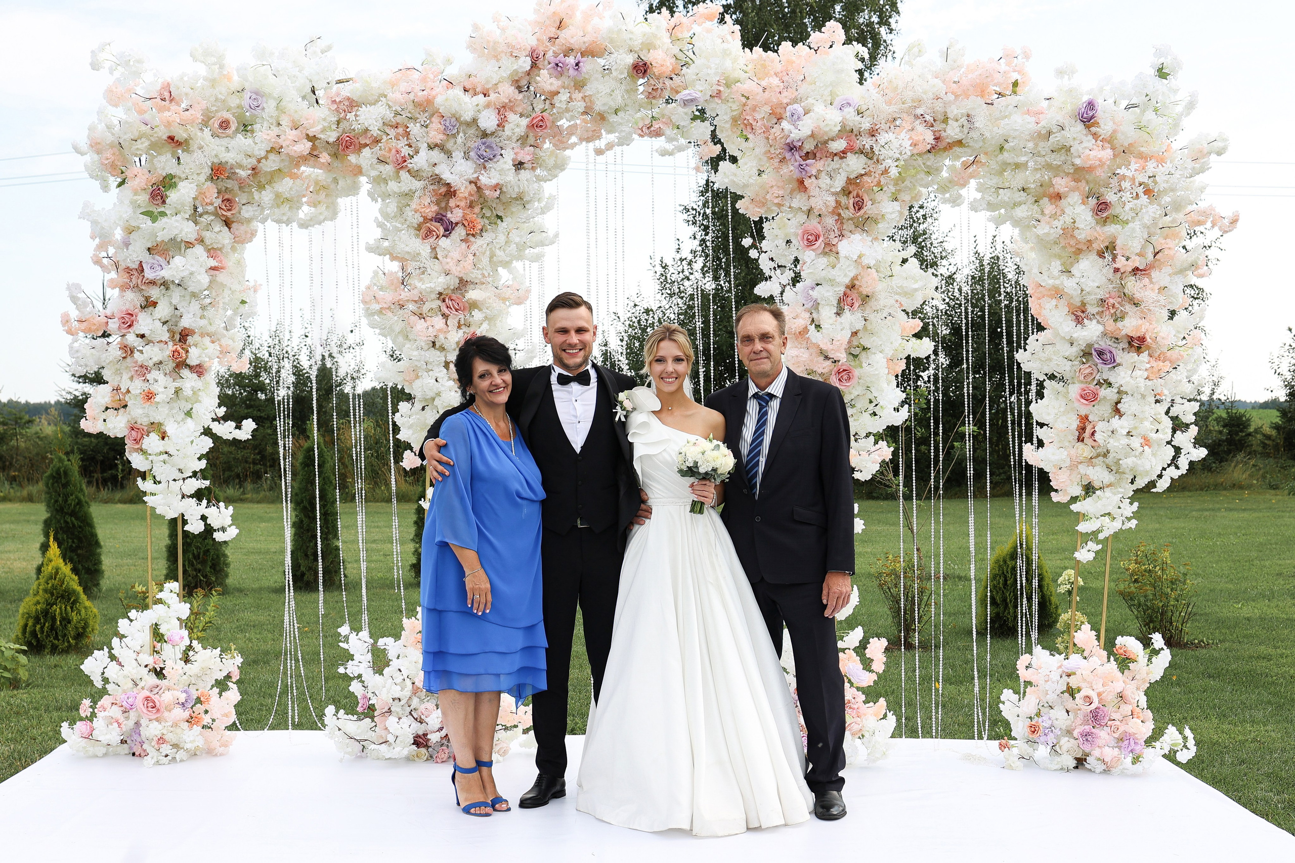 Ярик и Полина. Свадебные фотограф и видеограф в Минске Голдосовы Марина и Вадим