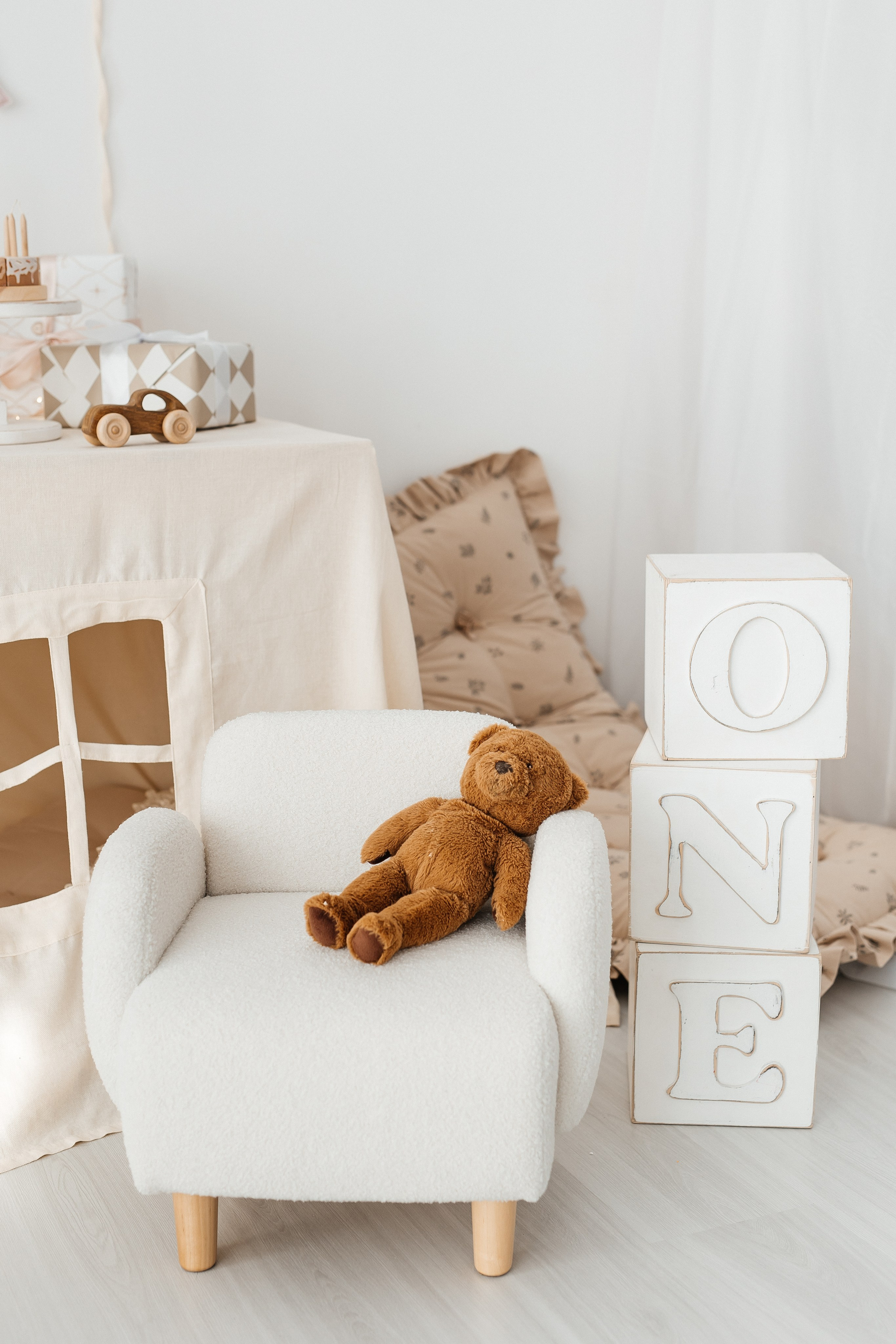 Семейная фотозона. Профессиональная детская и семейная фотостудия в Краснодаре