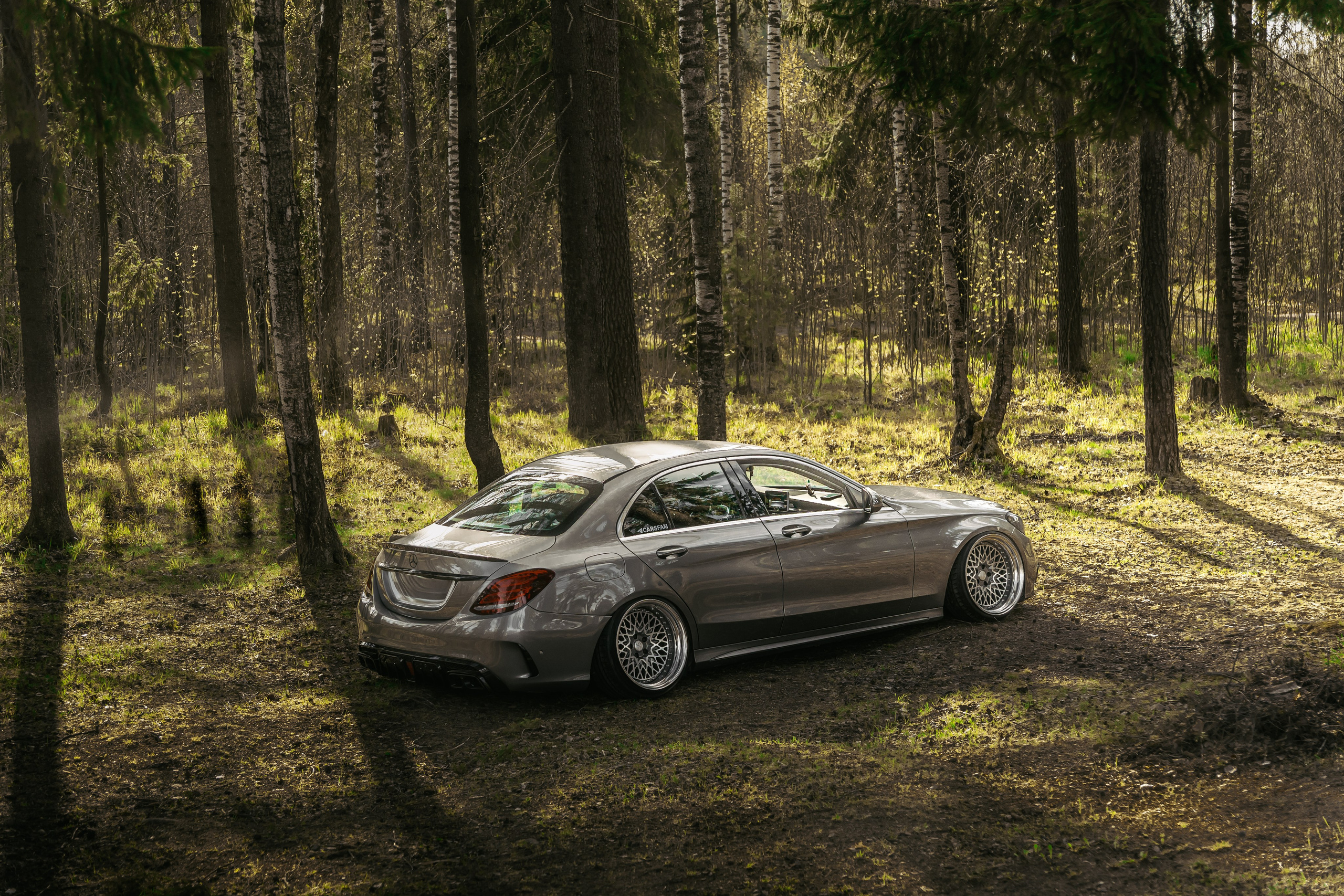 Mercedes benz stance. Opasnophoto