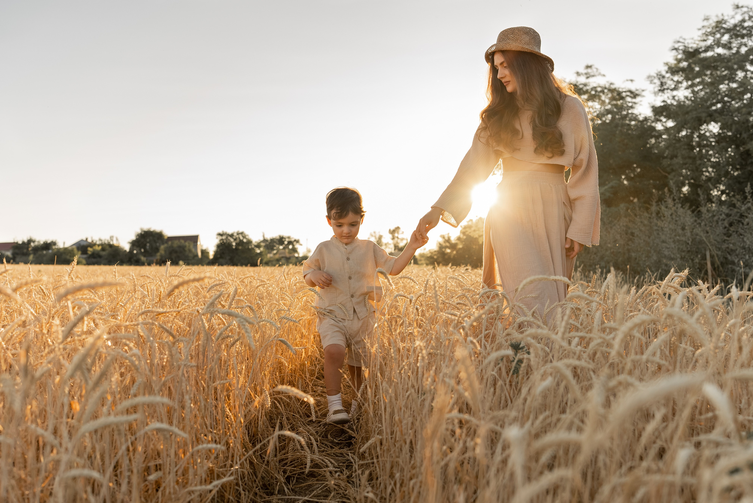 Семейная фотосессия в поле. Семейный фотограф и видеограф Алёна Ким