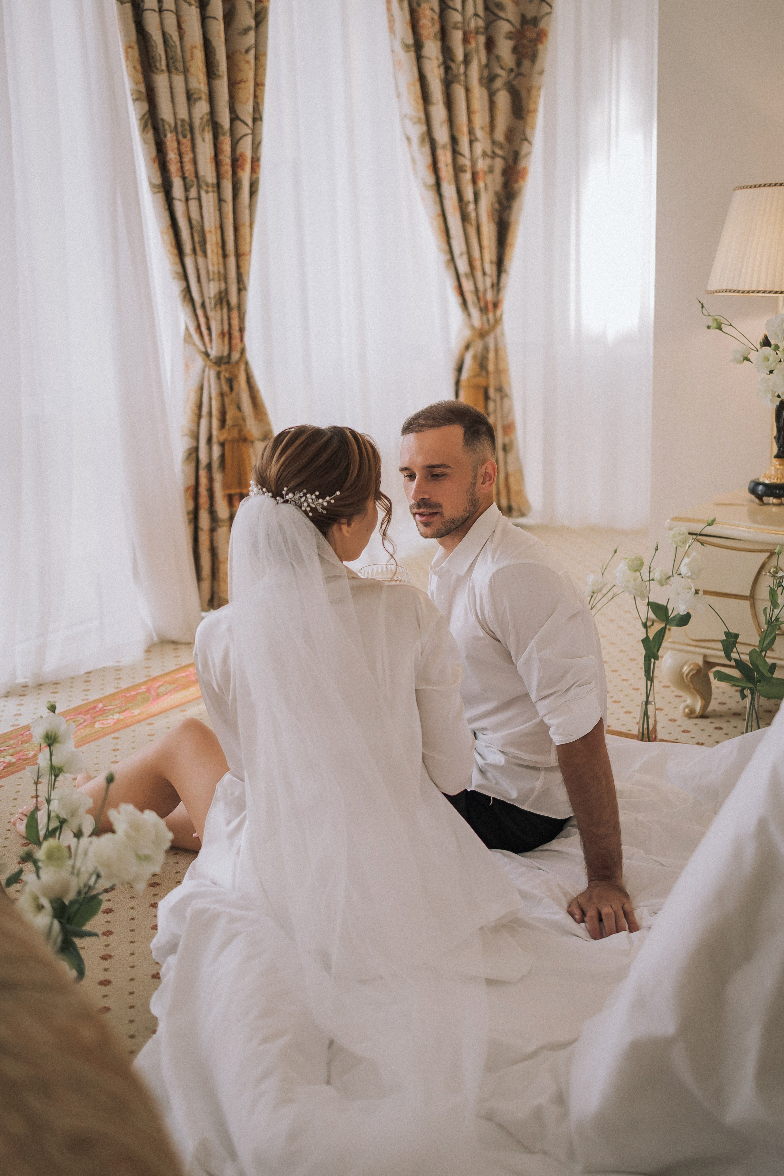 Свадебная прогулка Екатерины и Евгения. Свадебная фотография. Арина Рубах